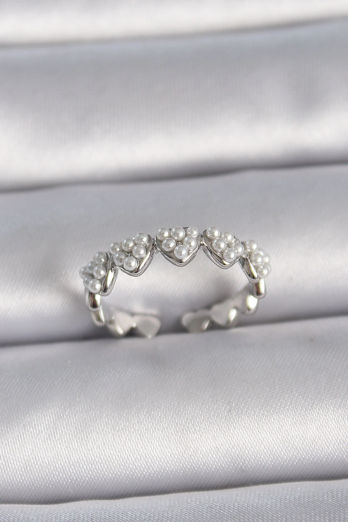 Pirinç Gümüş Renk Ayarlanabilir İncili Kalp Model Kadın Yüzük-0