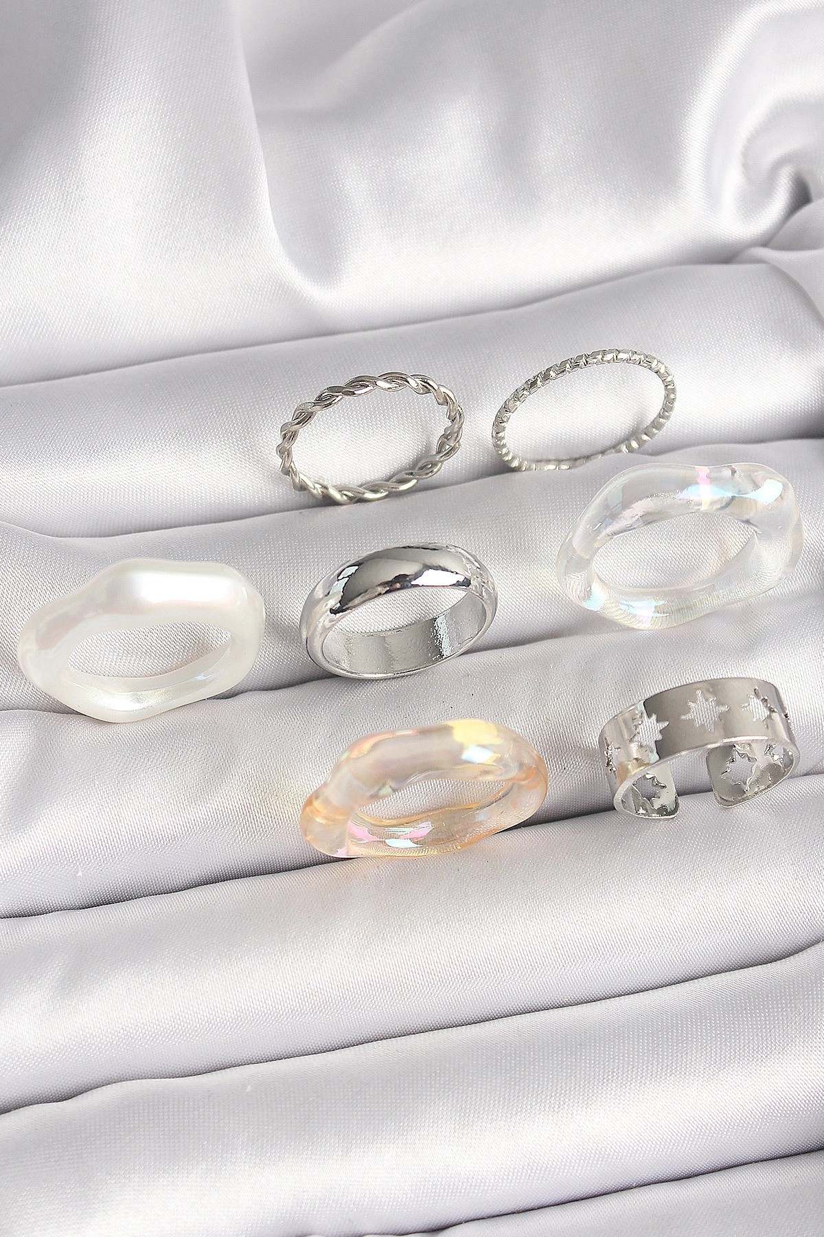 Pirinç Gümüş Renk Beyaz Akrilik Plastik Model Kutup Yıldız İşleme Detaylı Kadın Yüzük Seti-0