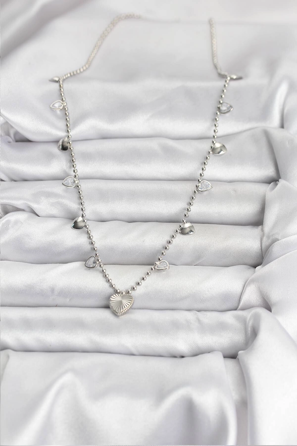Pirinç Gümüş Renk Kalp Model Kadın Kolye-1