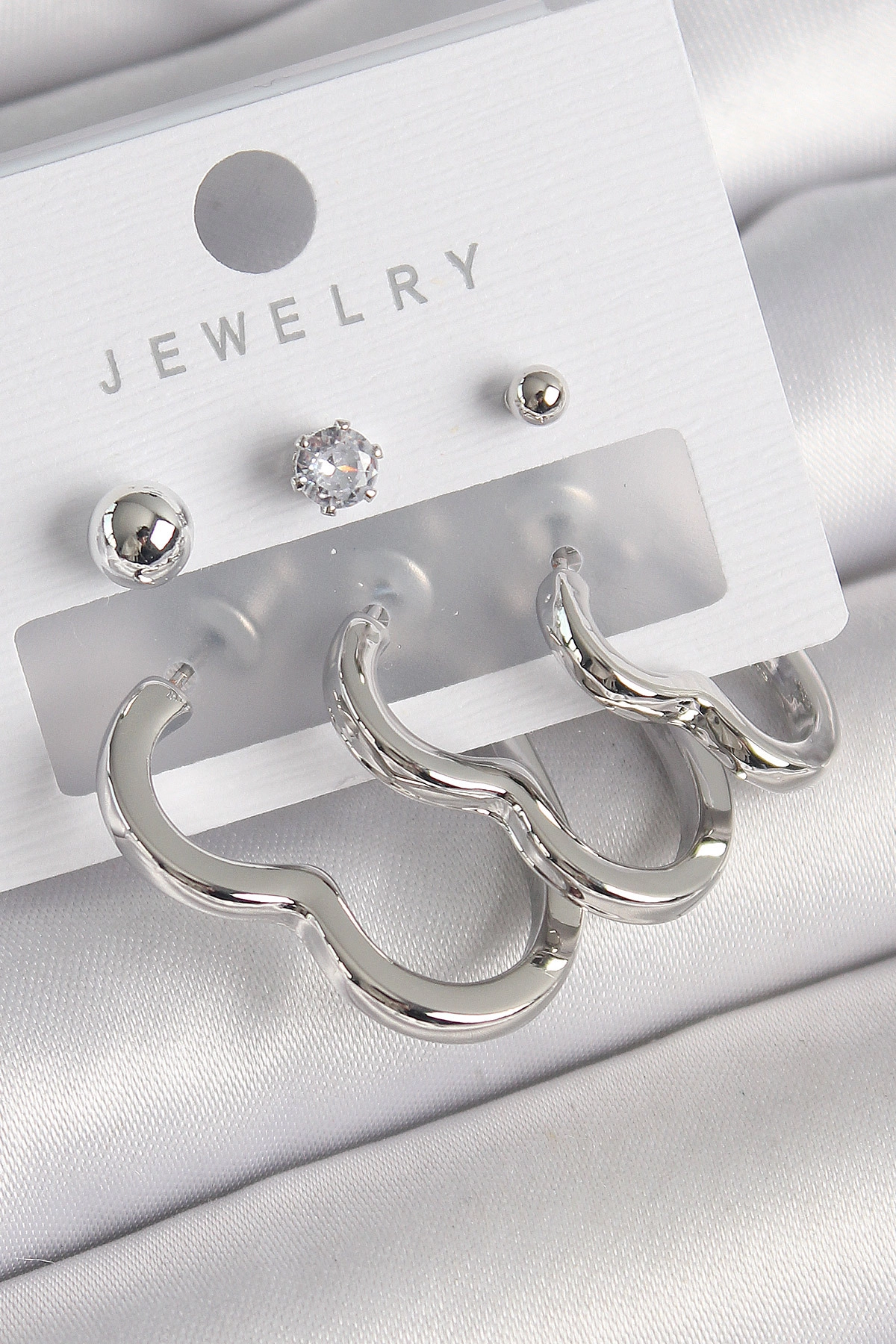 Pirinç Gümüş Renk Kalp Model Zirkon Taş Topçuk Detay Kadın Küpe Seti-0