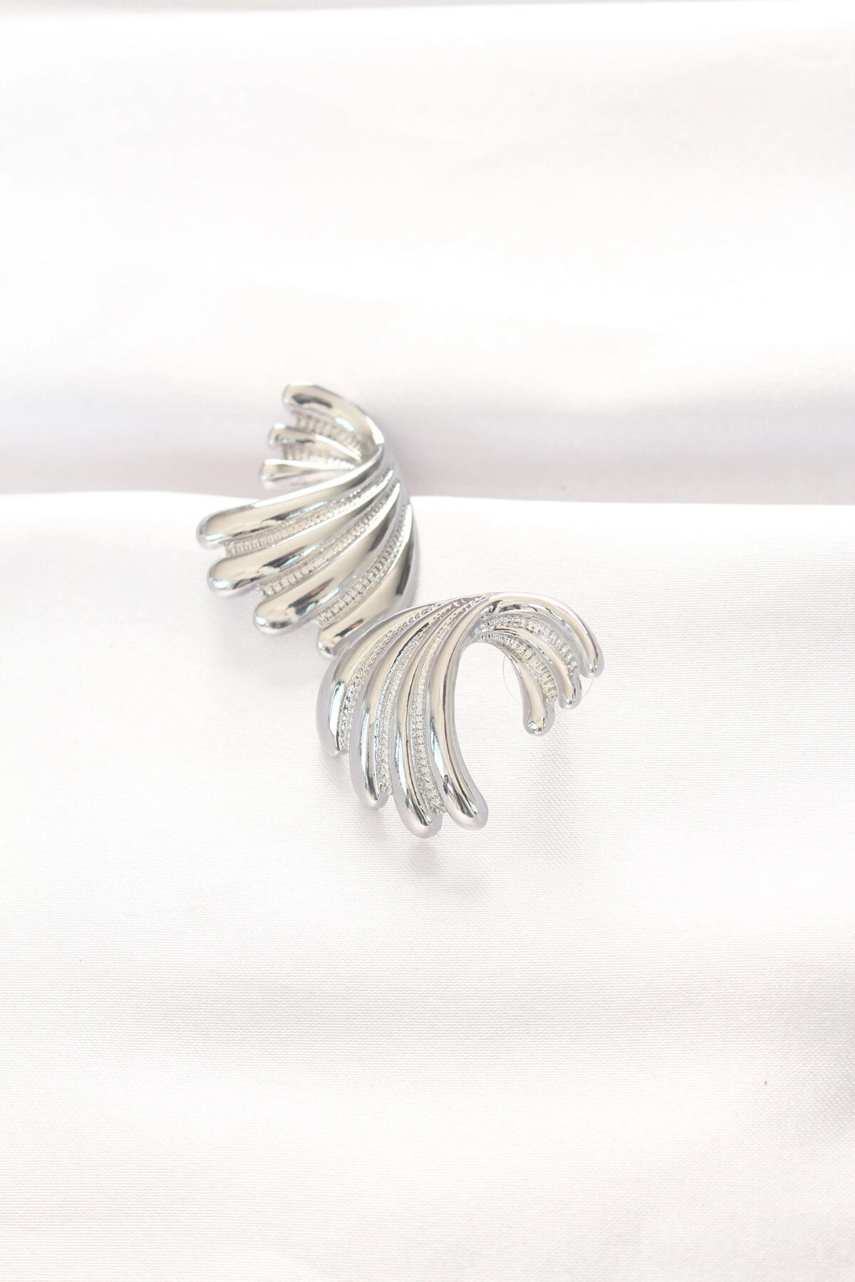 Pirinç Gümüş Renk Küpe-1