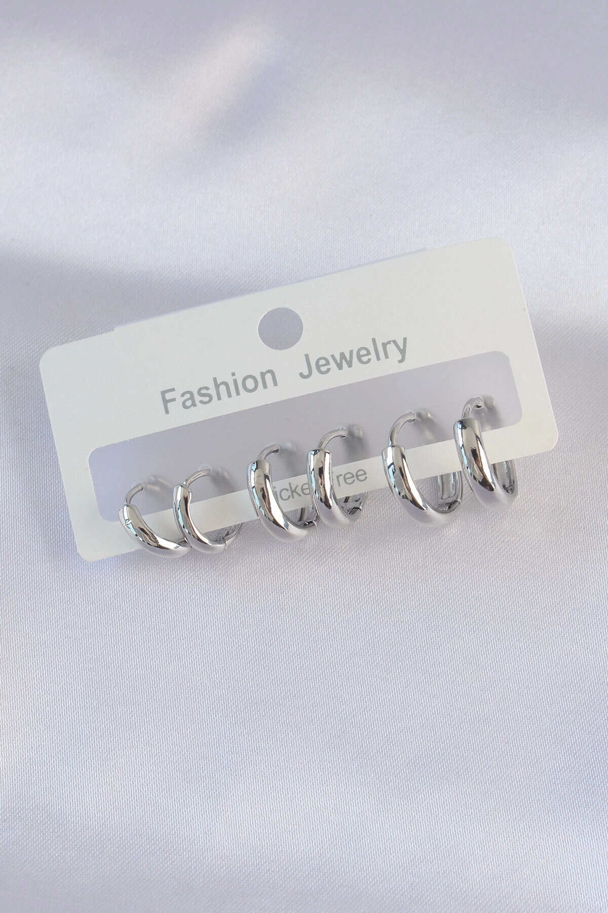 Pirinç Gümüş Renk Oval Bombeli Küpe Seti-0