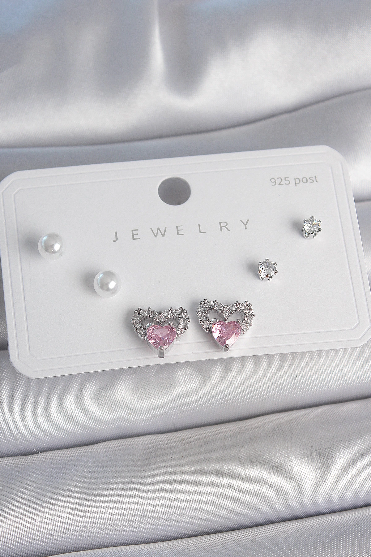 Pirinç Gümüş Renk Pembe Zirkon Taşlı Kalp Model İnci Detay 925 Ayar Gümüş Çivi Kadın Küpe Seti-0