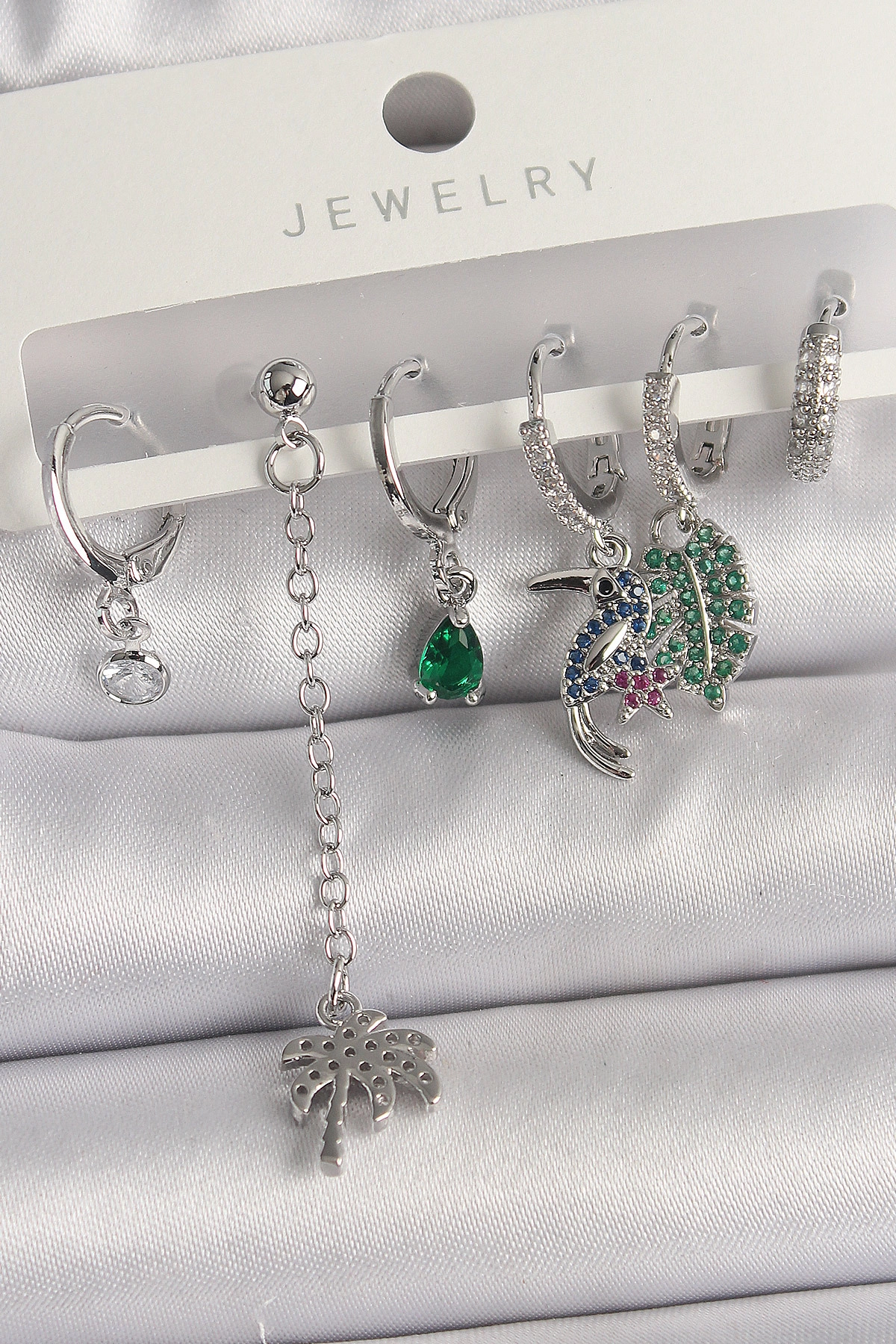 Pirinç Gümüş Renk Sallantı Zirkon Taşlı Ağaç Figür Çoklu Kadın Küpe Seti-0