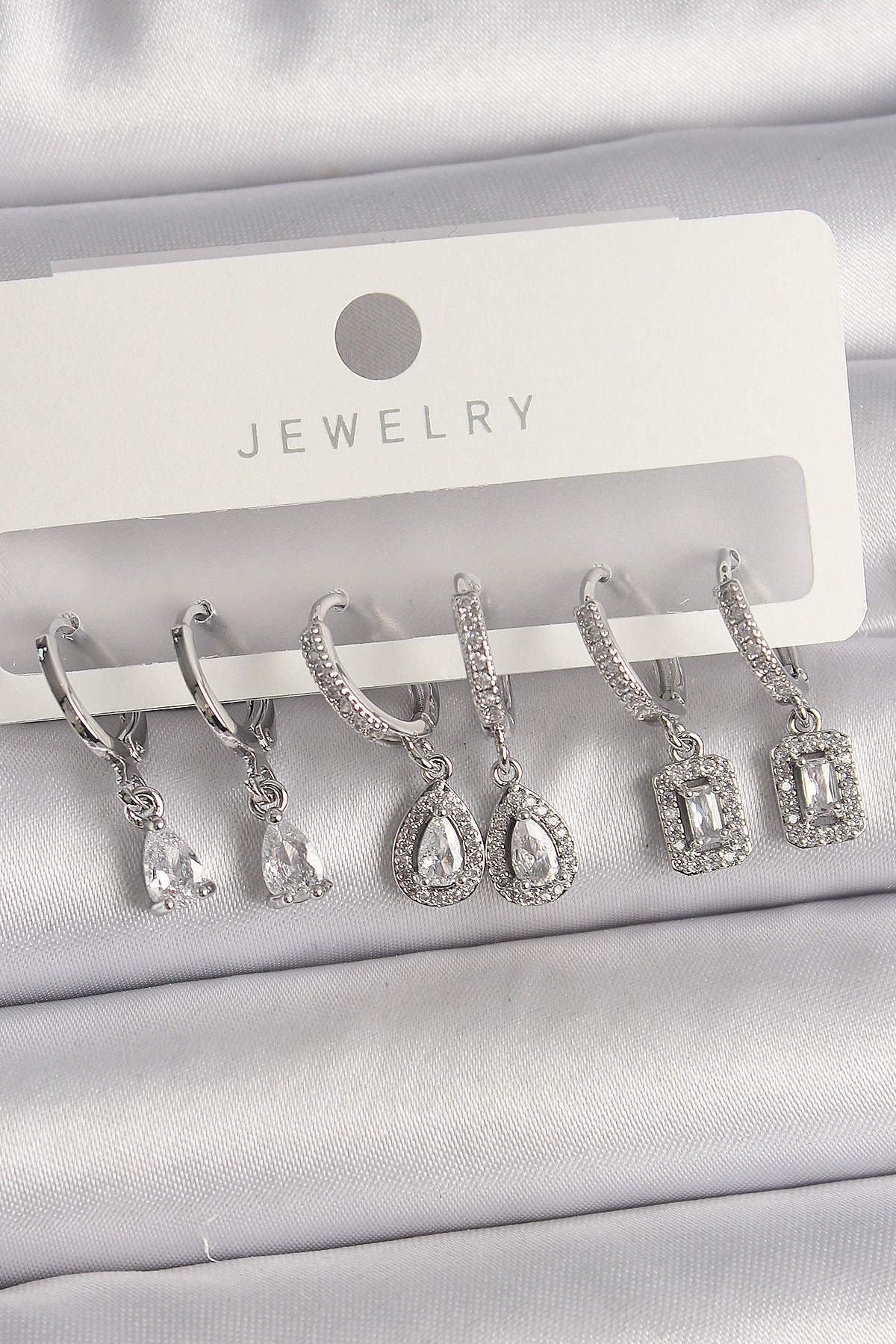 Pirinç Gümüş Renk Sallantı Zirkon Taşlı Damla Model Kadın Küpe Seti-0