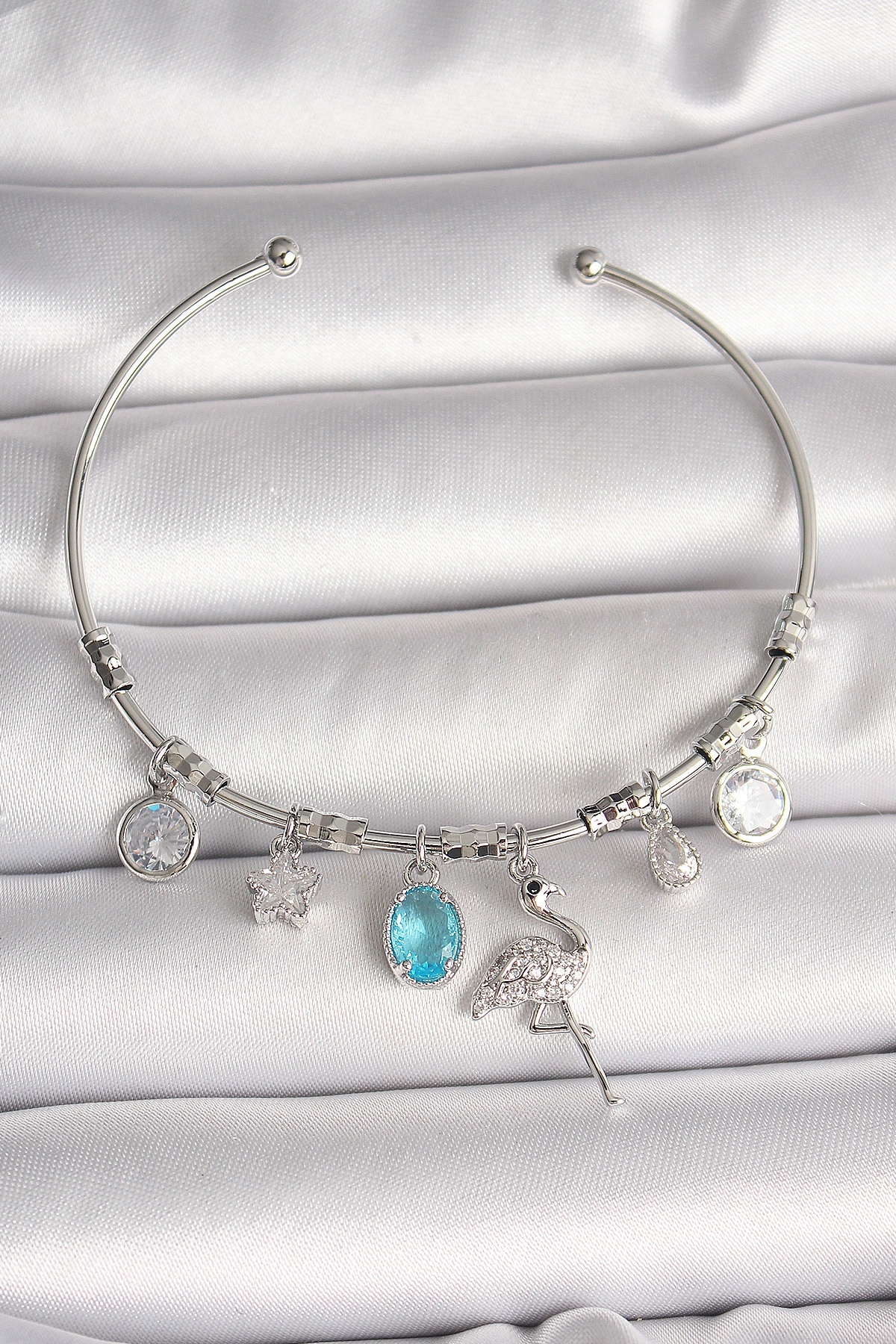 Pirinç Gümüş Renk Sallantı Zirkon Taşlı Filaminga Figür Charm Kadın Bileklik-0