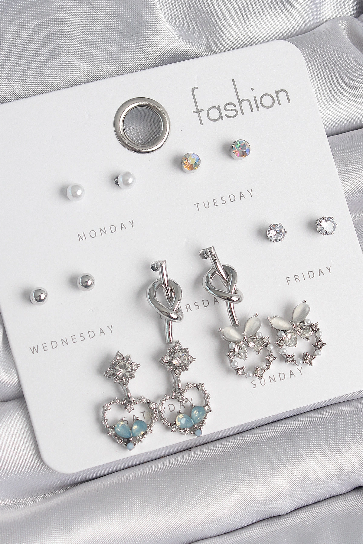 Pirinç Gümüş Renk Sallantı Zirkon Taşlı Kalp Model Düğüm Detay 7 Çift Kadın Küpe Seti-0