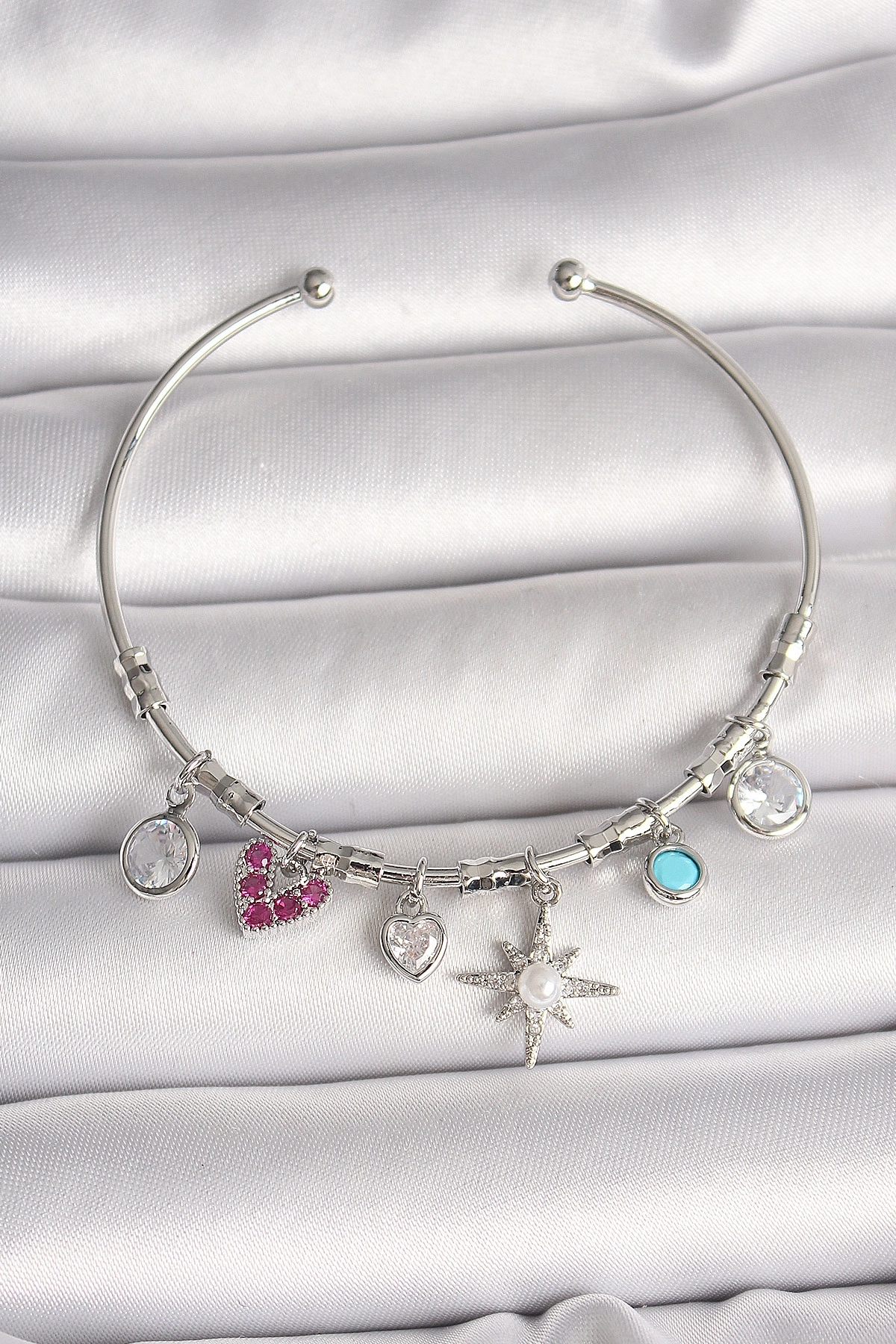 Pirinç Gümüş Renk Sallantı Zirkon Taşlı Kutup Yıldız Figür Kalp Detay Charm Kadın Bileklik-0