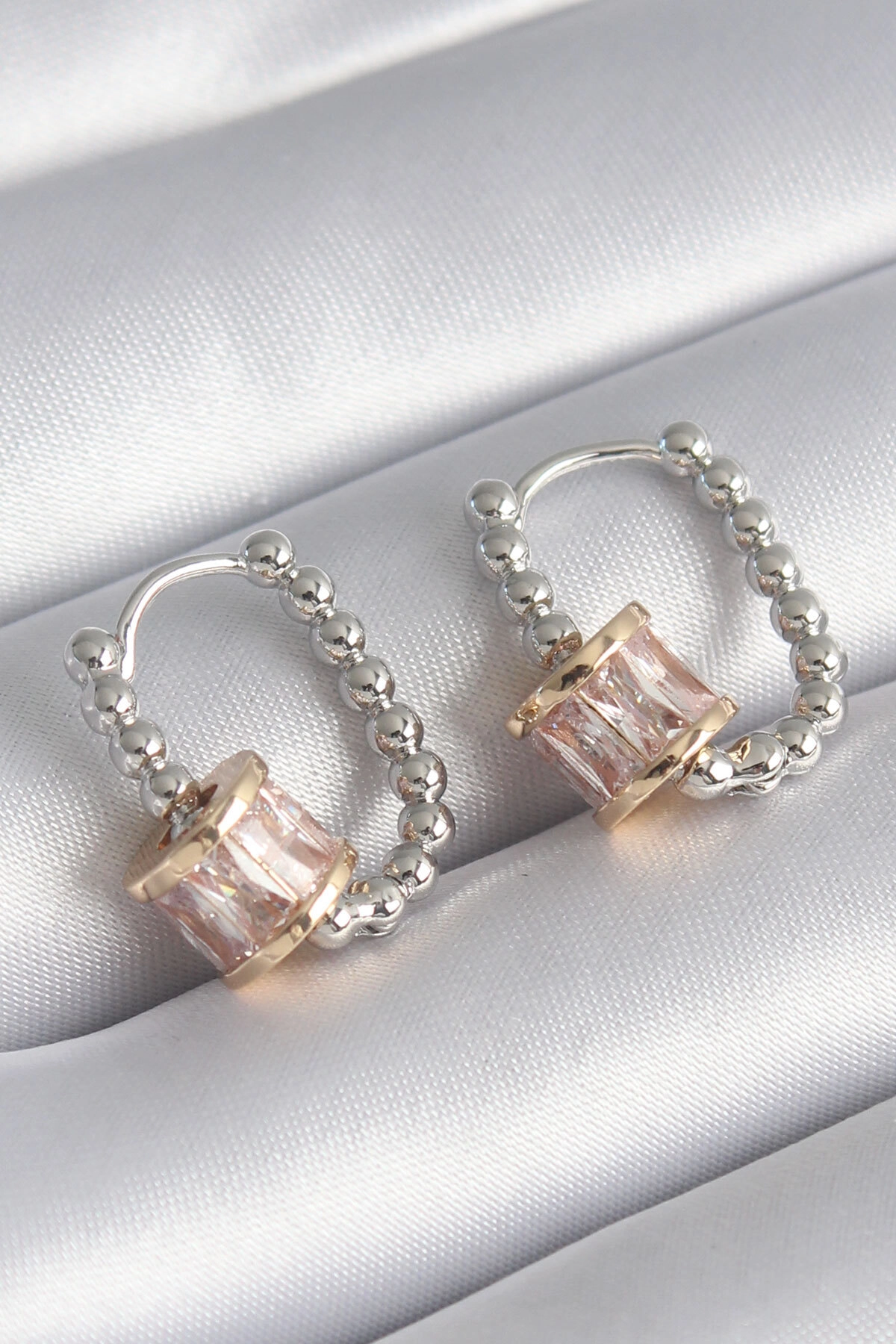 Pirinç Gümüş Renk Top Model Gold Renk Zirkon Taşlı Kadın Küpe-0