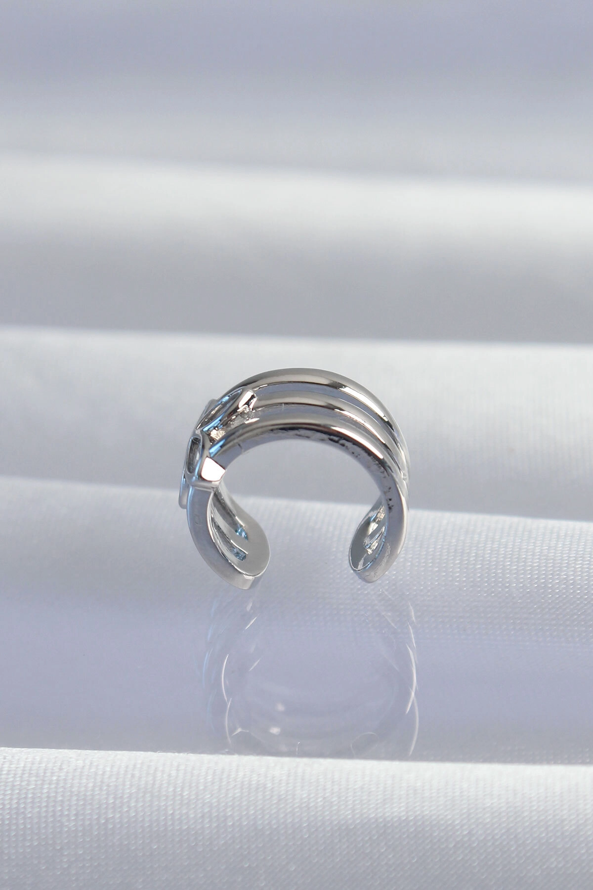 Pirinç Gümüş Renk Yonca Earcuff Küpe-1