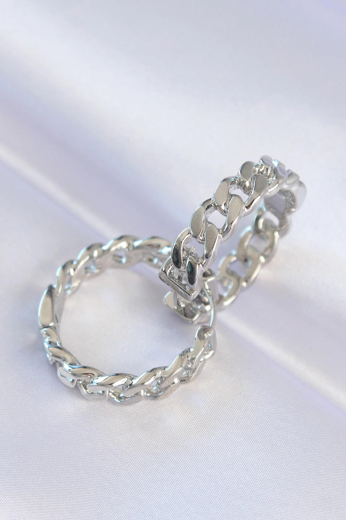 Pirinç Gümüş Renk Zincir Model Halka Küpe-1