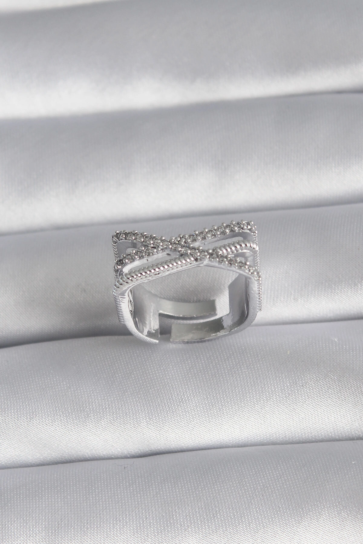 Pirinç Gümüş Renk Zirkon Taş Detay Kadın Yüzük-0