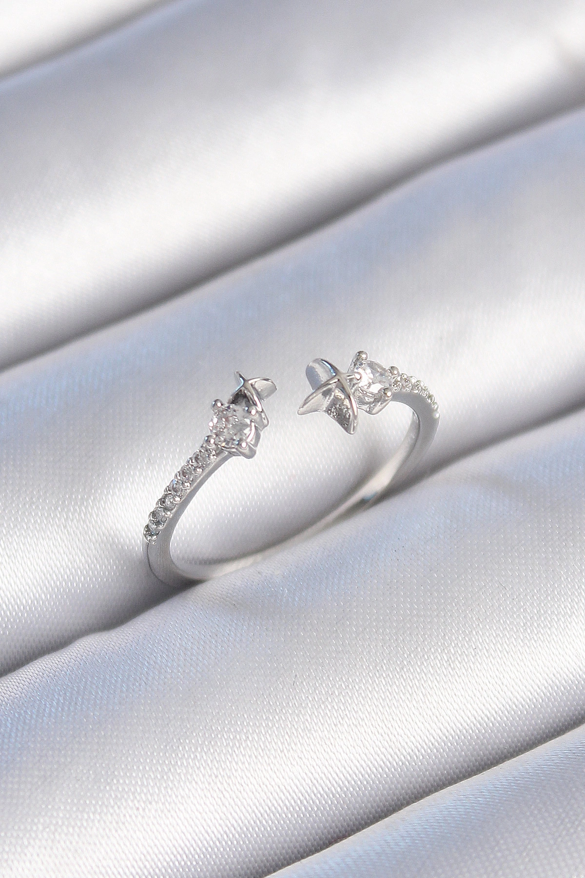 Pirinç Gümüş Renk Zirkon Taş Detay Yıldız Model Kadın Yüzük-0