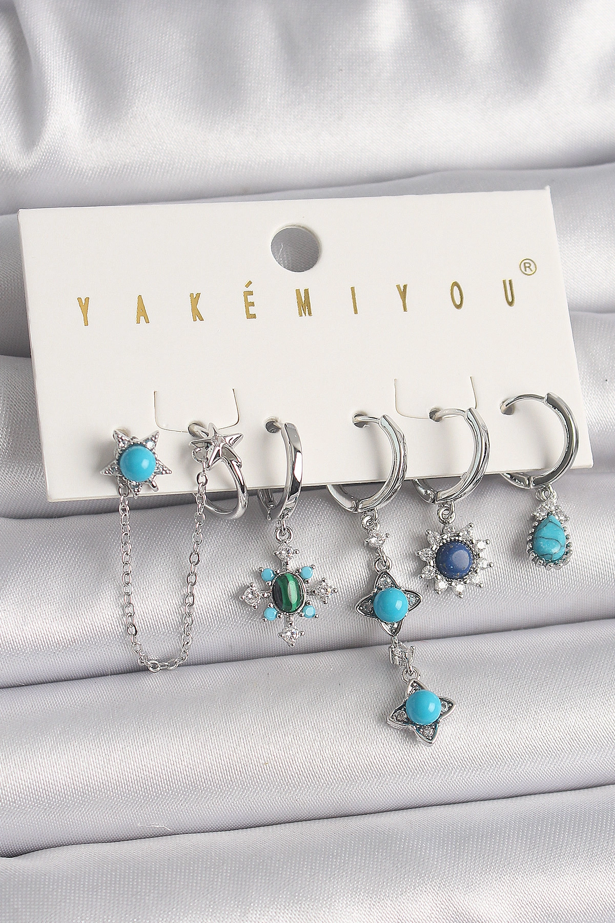 Pirinç Gümüş Renk Zirkon Taş Detaylı Mavi Boncuklu Çiçek Model VIP Seri Kadın Küpe Kombini-0