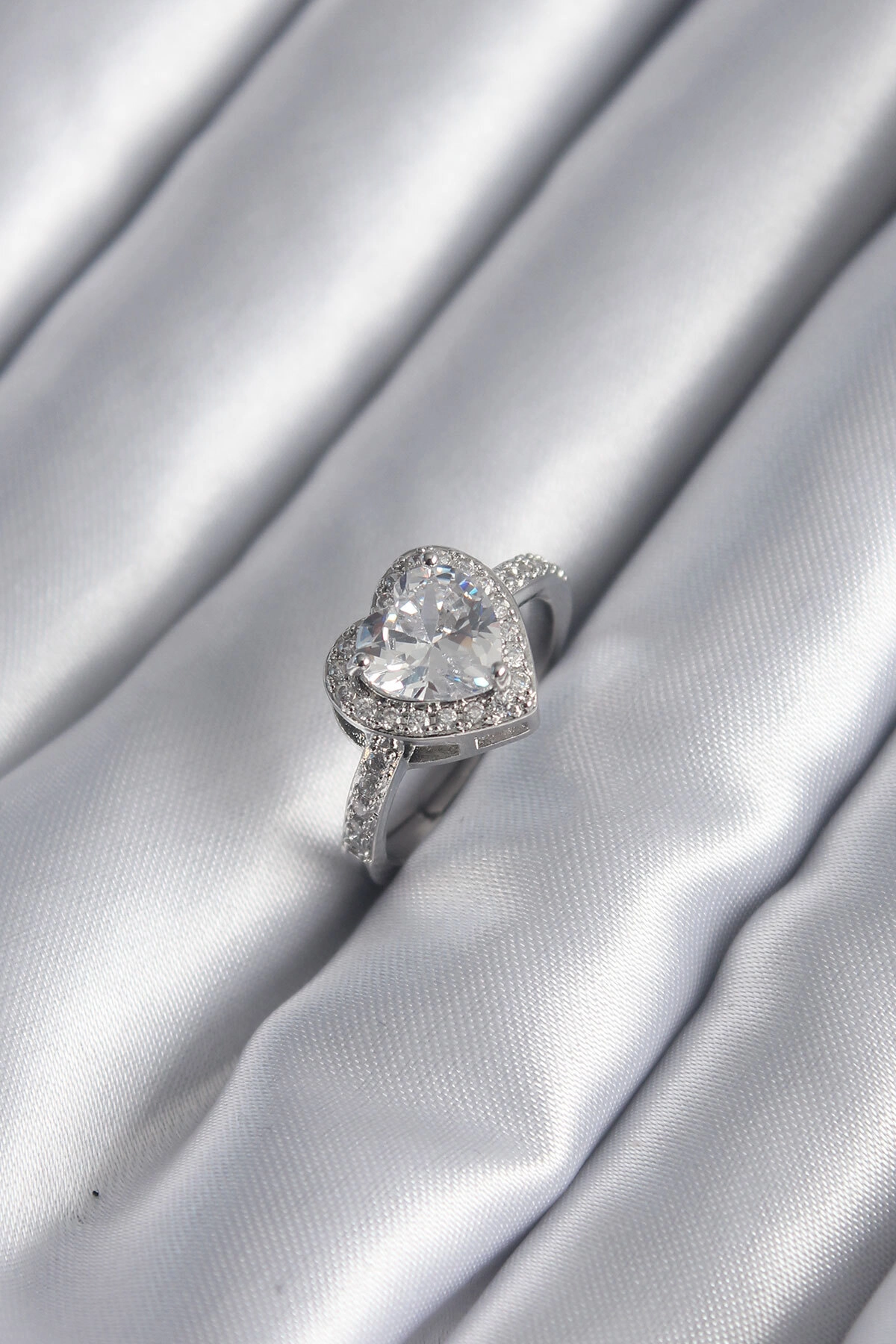 Pirinç Gümüş Renk Zirkon Taş Kalp Charm Model Kadın Yüzük-0