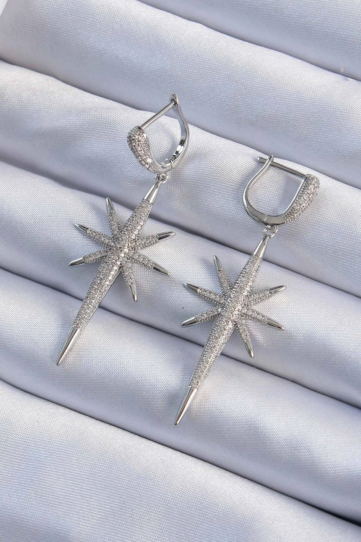 Pirinç Gümüş Renk Zirkon Taş Kaplama Kutup Yıldızı Tasarımlı Kadın Küpe-0