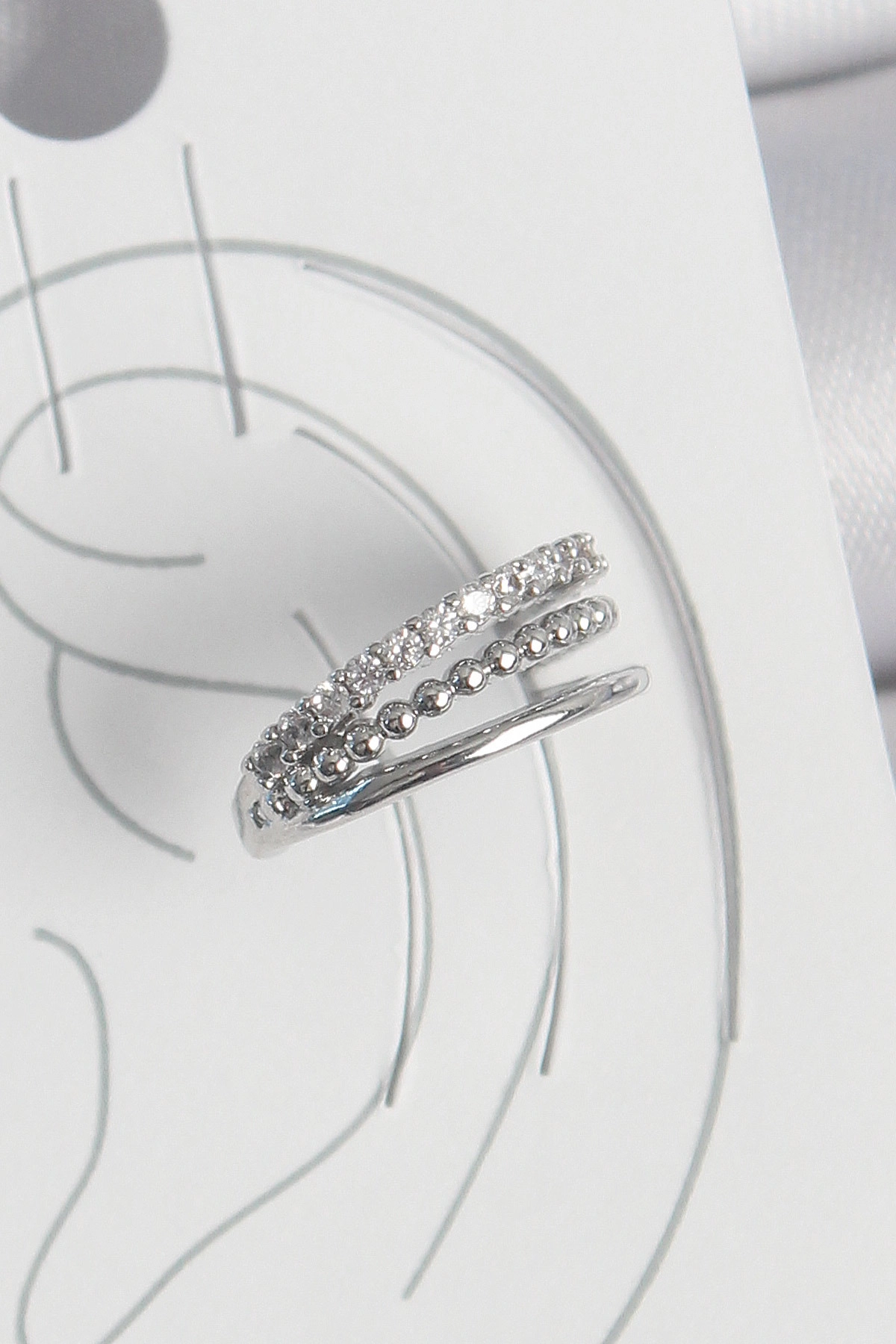 Pirinç Gümüş Renk Zirkon Taşlı 3'Lü Sıralı Model Kadın Kıkırdak Küpe-0