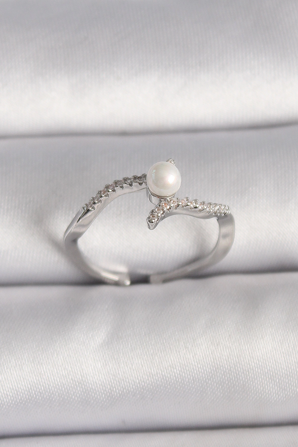 Pirinç Gümüş Renk Zirkon Taşlı Ayarlanabilir Yüzük-0