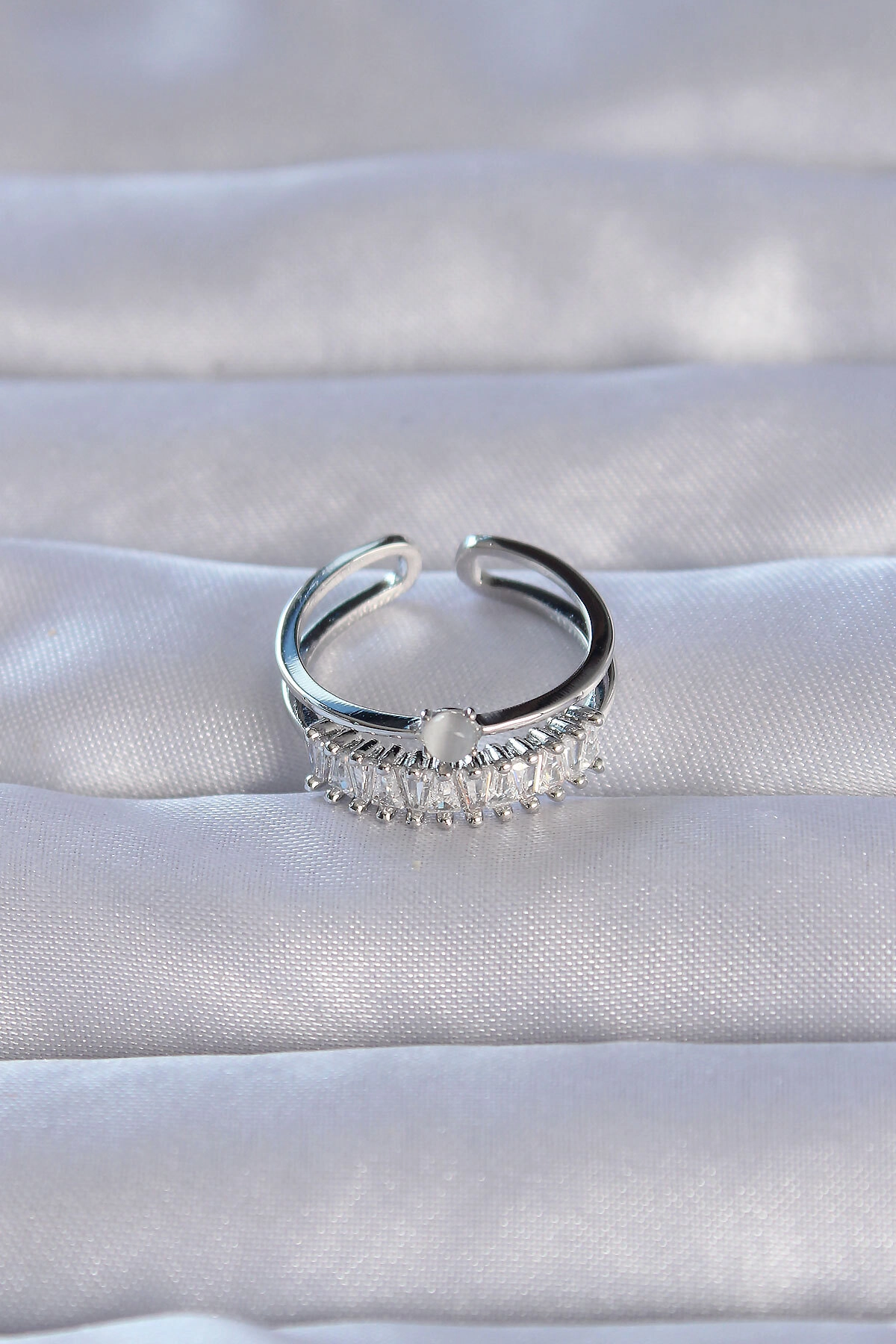 Pirinç Gümüş Renk Zirkon Taşlı Baget Su Yolu Model Ayarlanabilir Yüzük-1