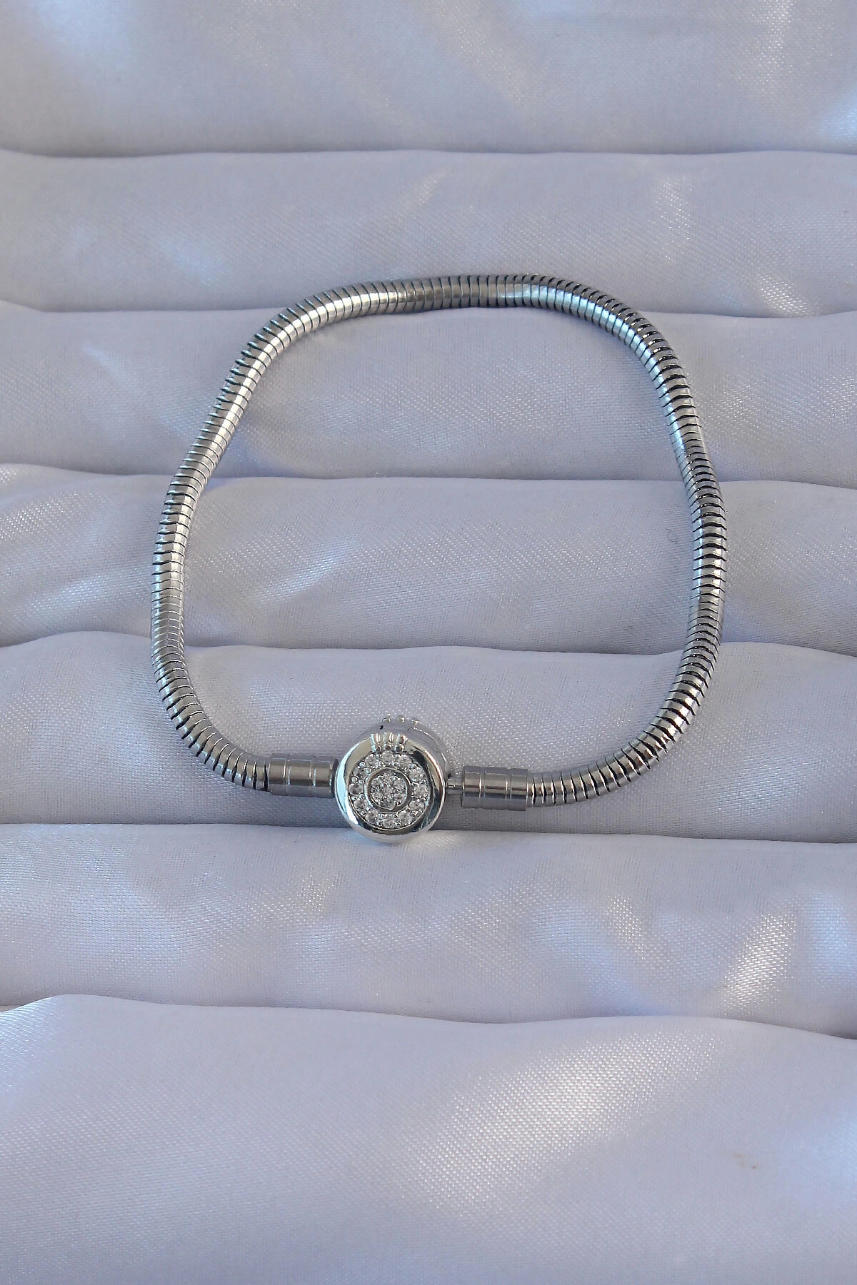 Pirinç Gümüş Renk Zirkon Taşlı Charm Bileklik-0