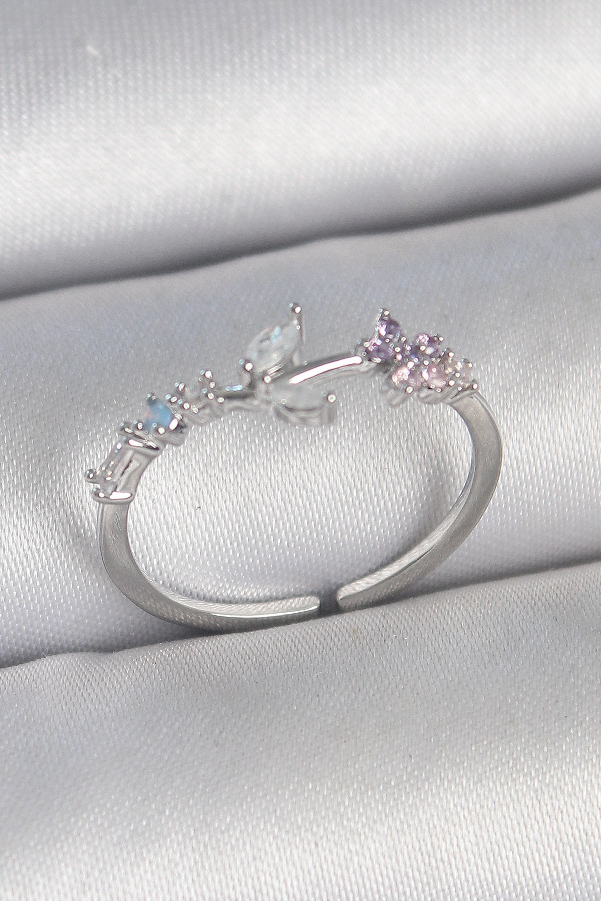 Pirinç Gümüş Renk Zirkon Taşlı Çiçek Model Ayarlanabilir Kadın Yüzük-0