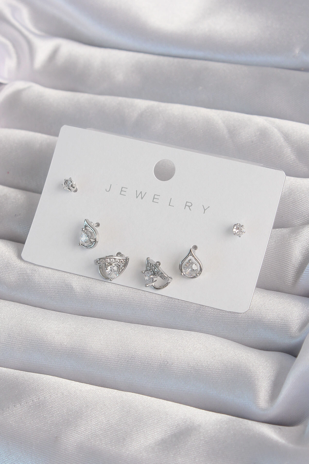 Pirinç Gümüş Renk Zirkon Taşlı Damla Model Küpe Seti-0