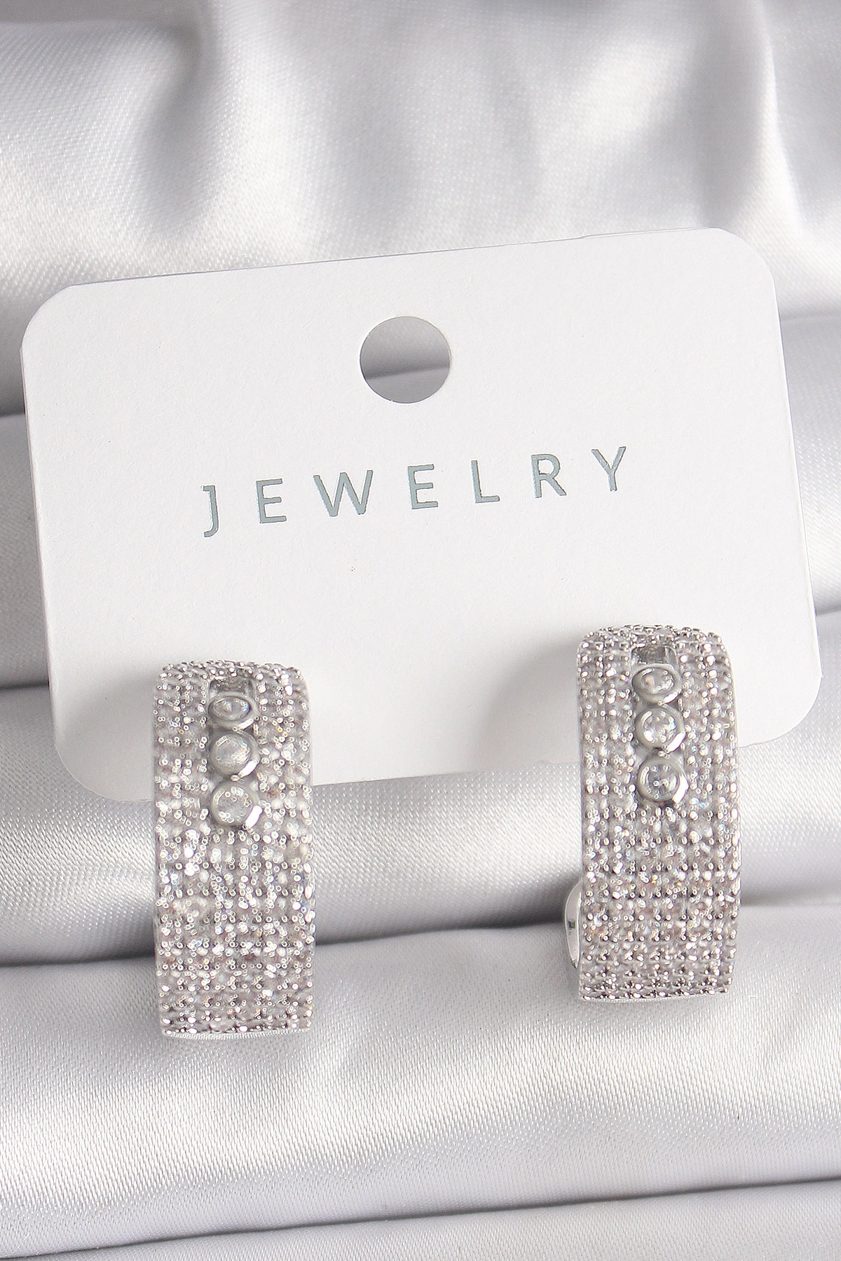 Pirinç Gümüş Renk Zirkon Taşlı Halka Messika Model Kadın Küpe-0