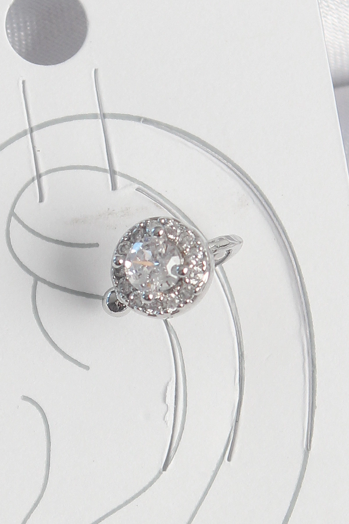 Pirinç Gümüş Renk Zirkon Taşlı Kadın Kıkırdak Model Küpe-0