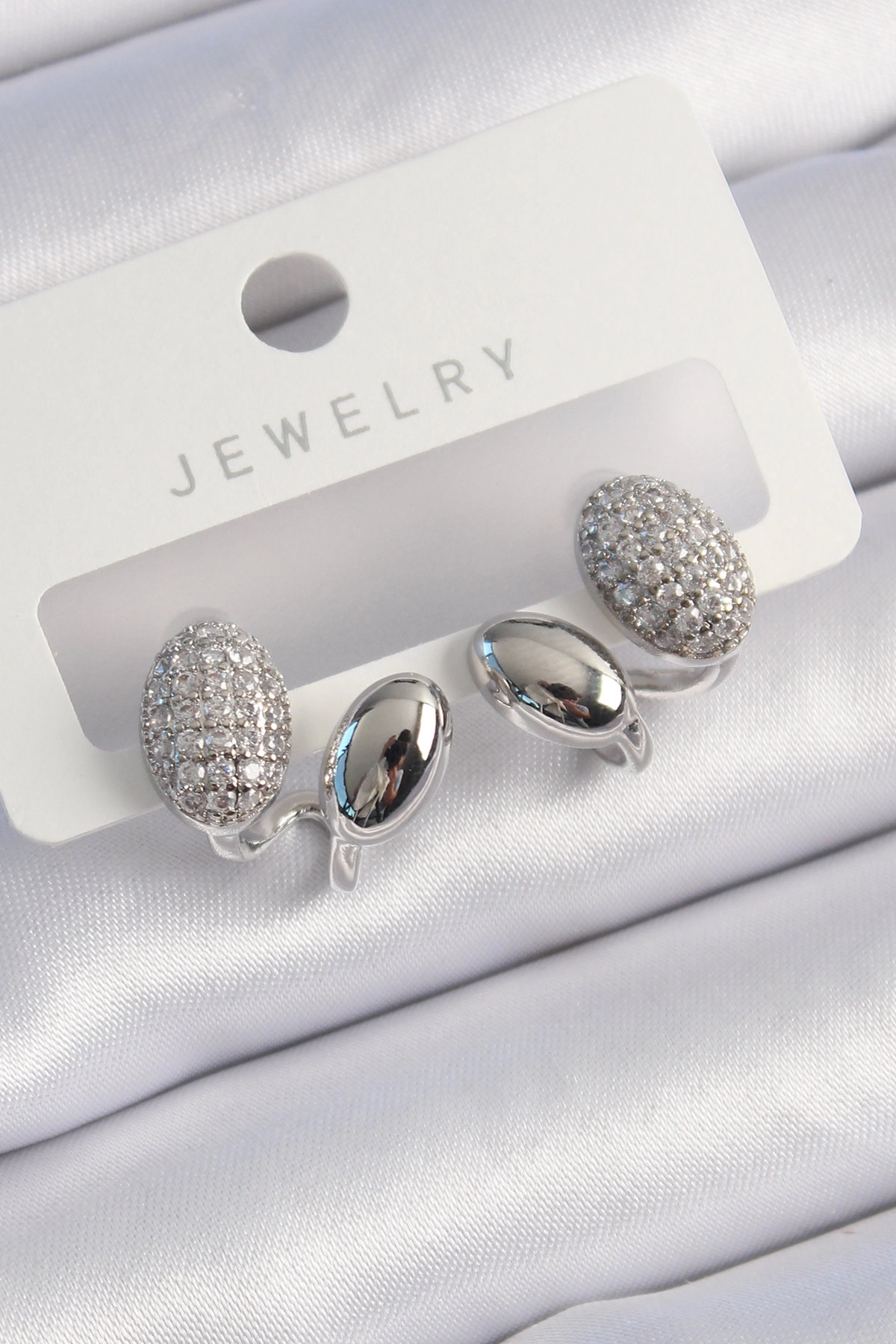 Pirinç Gümüş Renk Zirkon Taşlı Kadın Küpe-0