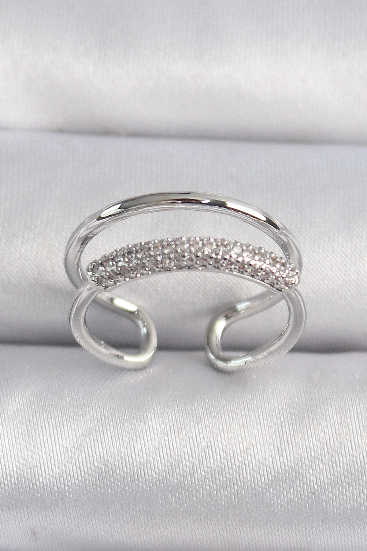 Pirinç Gümüş Renk Zirkon Taşlı Kadın Yüzük-0