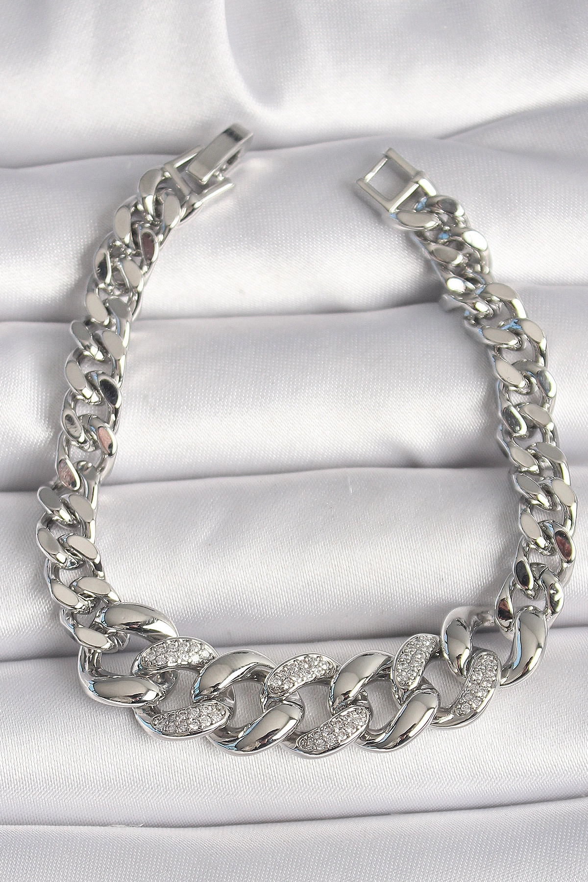 Pirinç Gümüş Renk Zirkon Taşlı Kalın Halka Model Kadın Bileklik-0