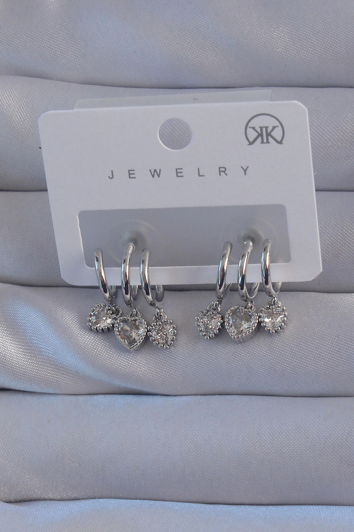 Pirinç Gümüş Renk Zirkon Taşlı Kalp Model Çoklu Görünüm Yarım Halka Küpe-0