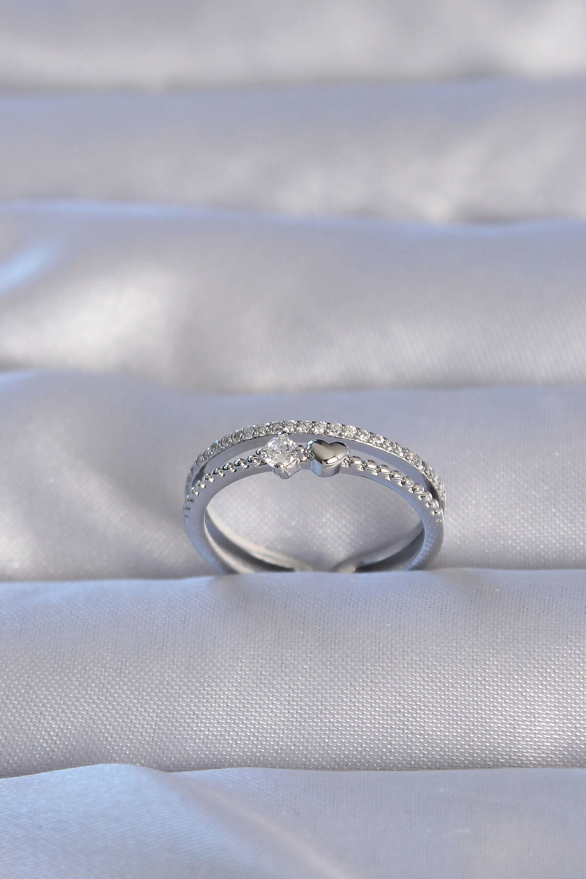 Pirinç Gümüş Renk Zirkon Taşlı Kalpli Su Yolu Model Ayarlanabilir Yüzük-0