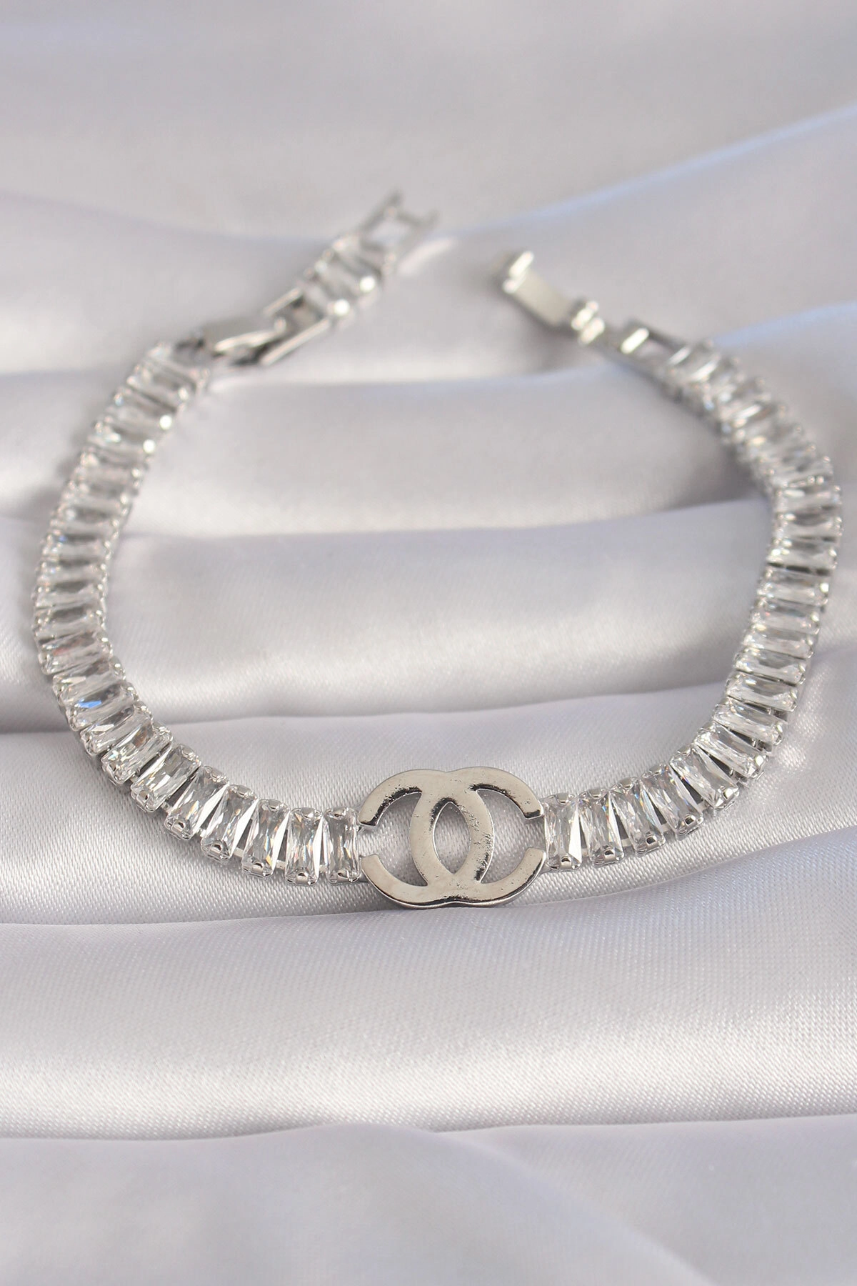 Pirinç Gümüş Renk Zirkon Taşlı Su Yolu Model VIP Seri Kadın Bileklik-0