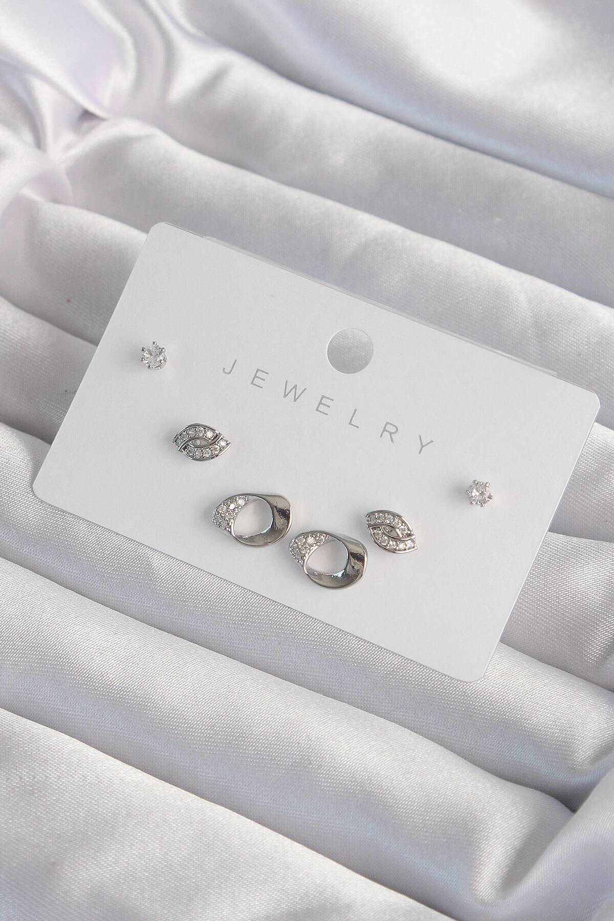 Pirinç Gümüş Renk Zirkon Taşlı Yaprak Model Küpe Seti-0