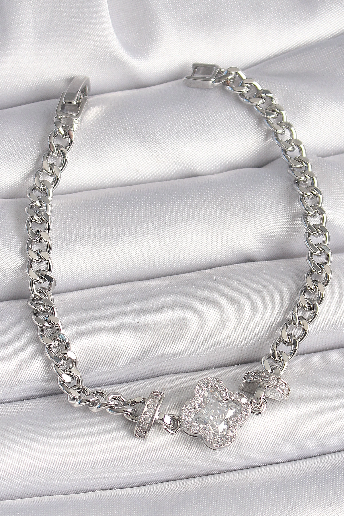 Pirinç Gümüş Renk Zirkon Taşlı Yonca Figür Zincir Model Kadın Bileklik-0