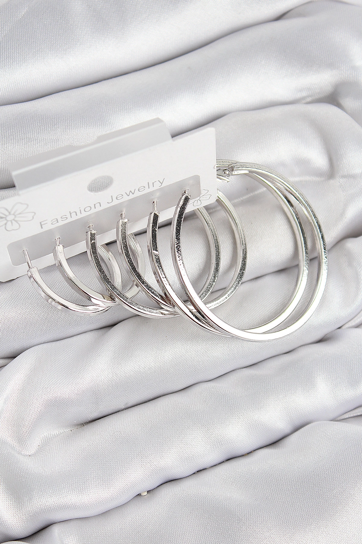 Pirinç Halka Model Gümüş Renk Kadın Set Küpe-0