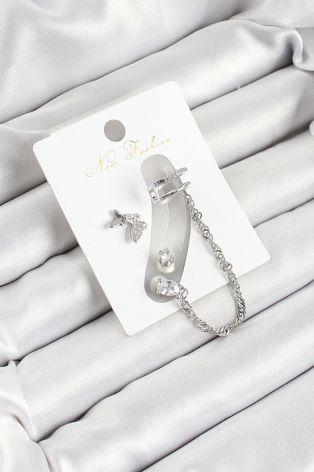 Pirinç Kelebek Figürlü Zirkon Taşlı Gümüş Renk 3'lü Kıkırdak Kadın Küpe Set-0