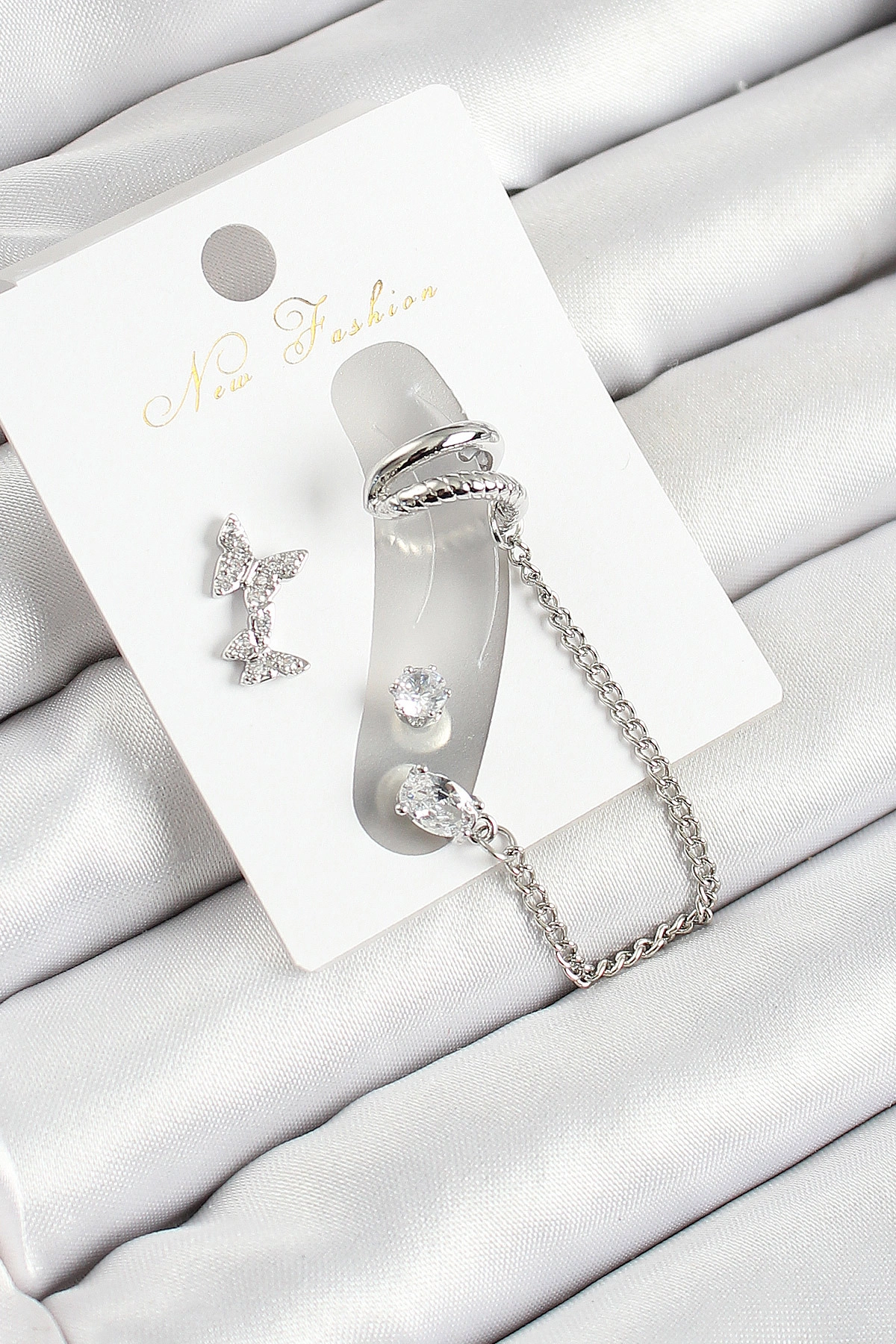 Pirinç Kelebek Figürlü Zirkon Taşlı Gümüş Renk 3'lü Kıkırdak Kadın Küpe Set-0