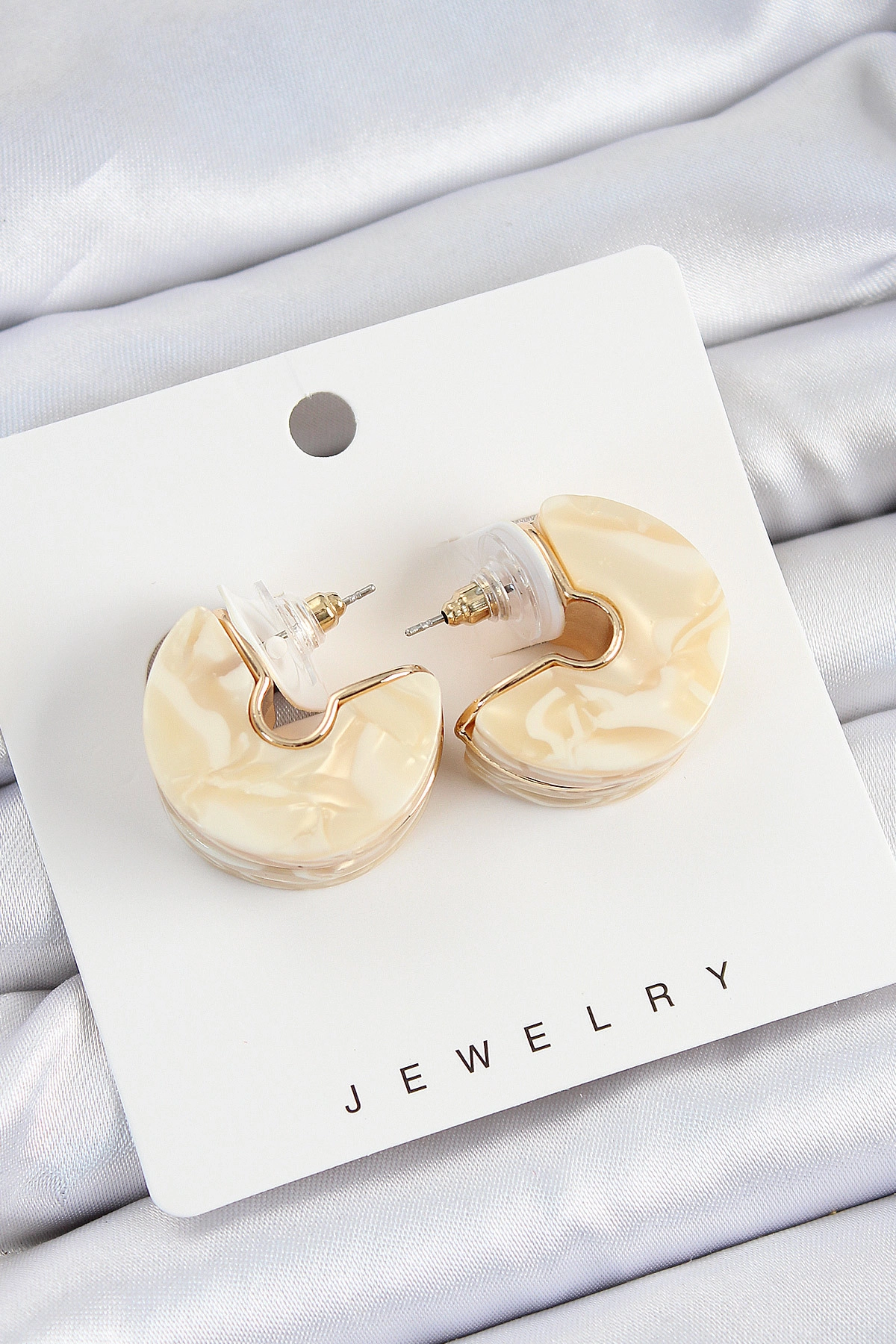 Pirinç Mermer Desenli Vintage Yarım Halka Model Gold Renk Kadın Küpe-0