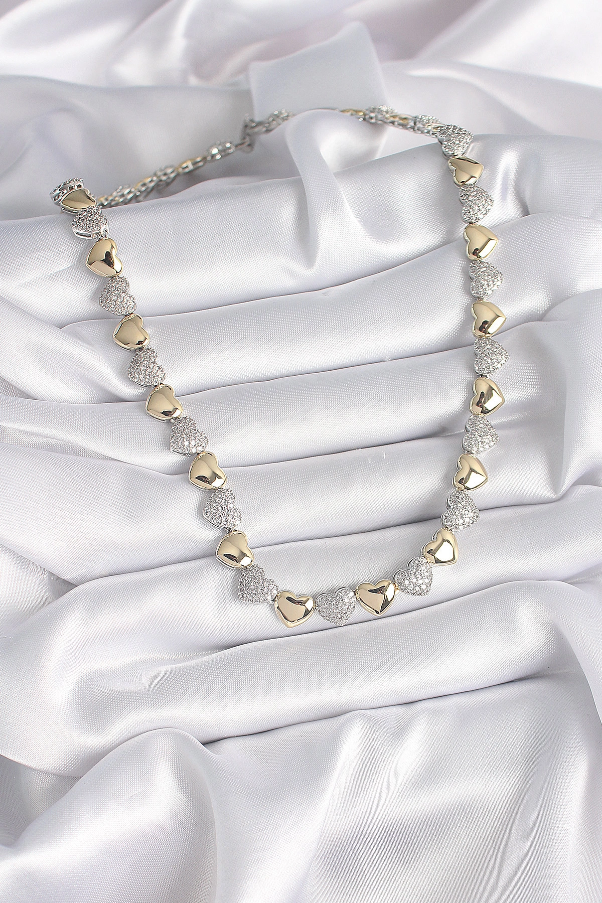 Pirinç Mix Renk Zirkon Taşlı Kalp Model VIP Exclusive Seri Kadın Kolye-1