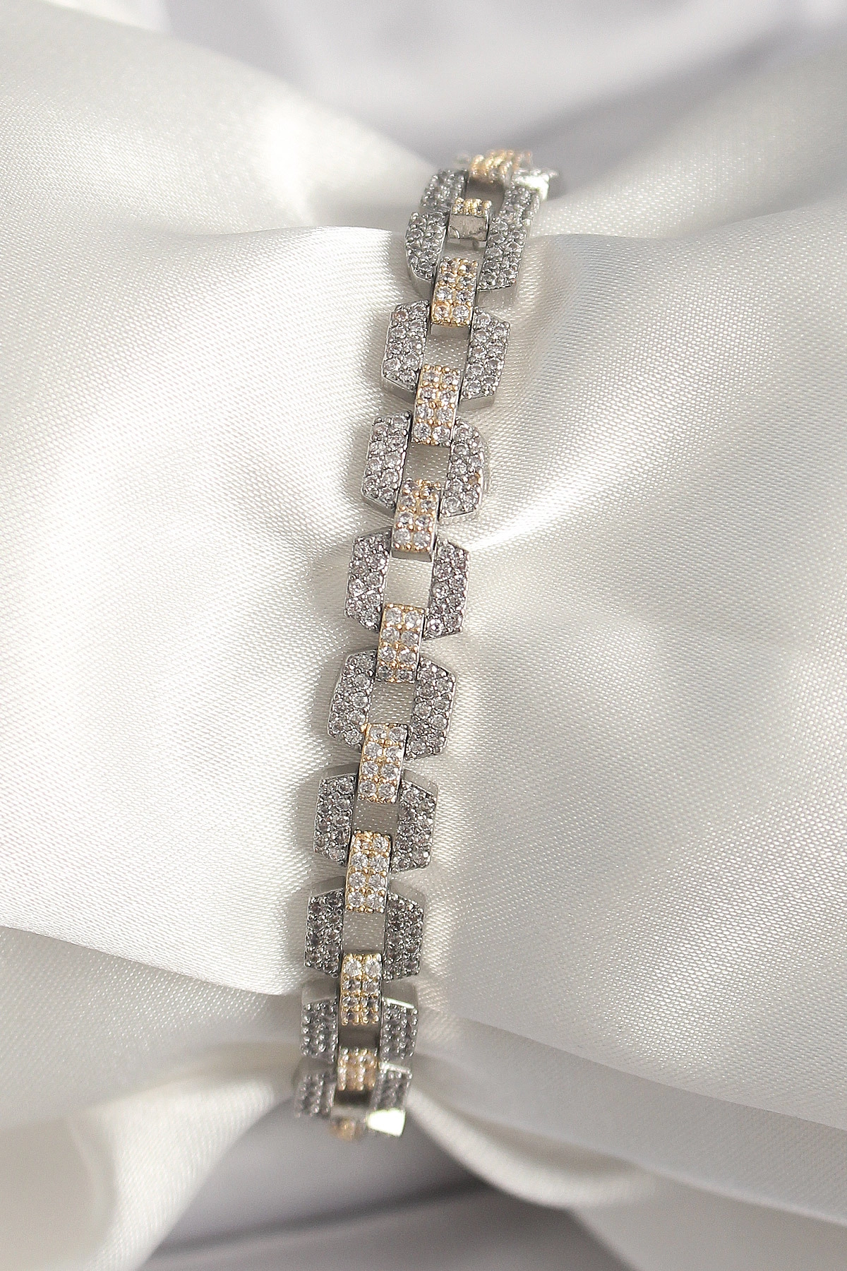 Pirinç Mix Renk Zirkon Taşlı Zincir Model VIP Seri Kadın Bileklik-0