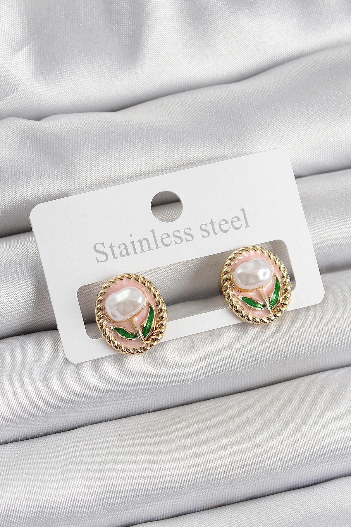 Pirinç Pembe Mineli Lale Figürlü Sanatsal Portre Model Gold Renk Kadın Küpe-0