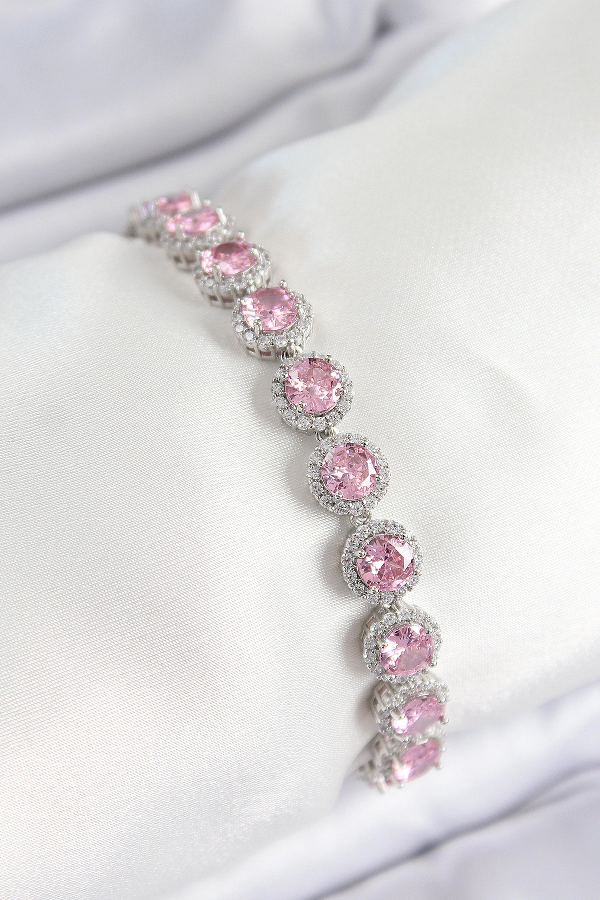 Pirinç Pembe Zirkon Taşlı Daire Baget Model Gümüş Renk VIP Seri Kadın Bileklik-0