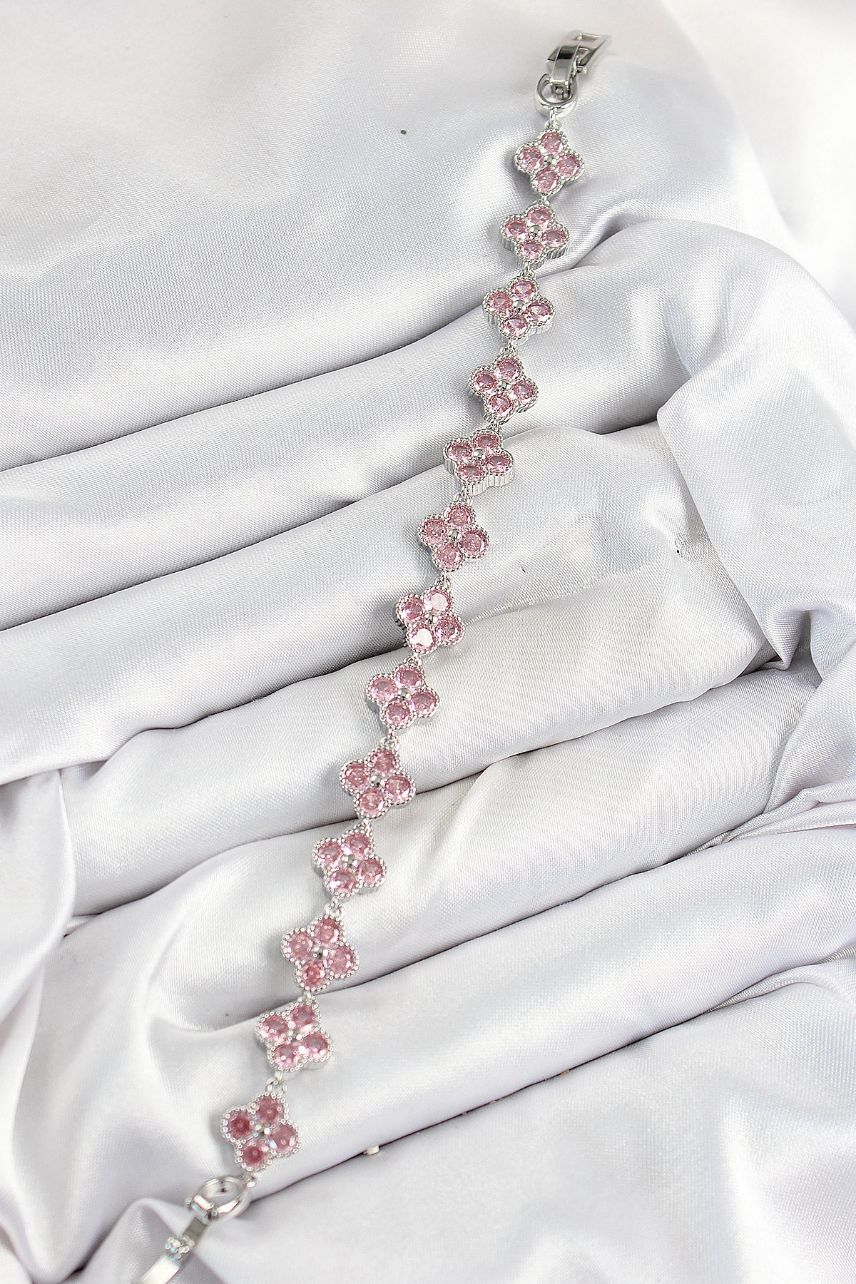 Pirinç Pembe Zirkon Taşlı Yonca Model Gümüş Renk VIP Seri Kadın Bileklik-1