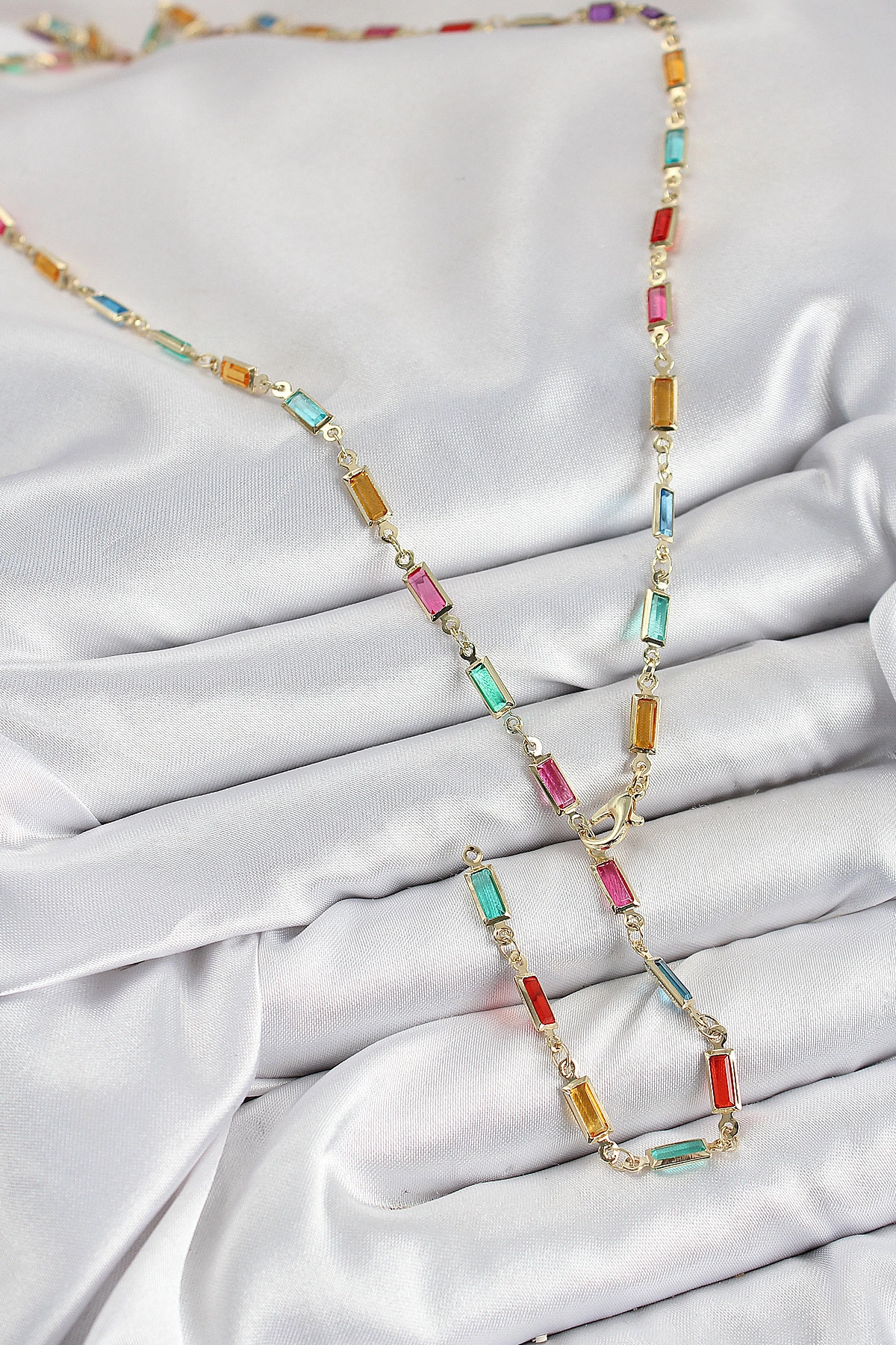 Pirinç Renkli Zirkon Taşlı Dikdörtgen Model Gold Renk Kadın Y Kolye-1