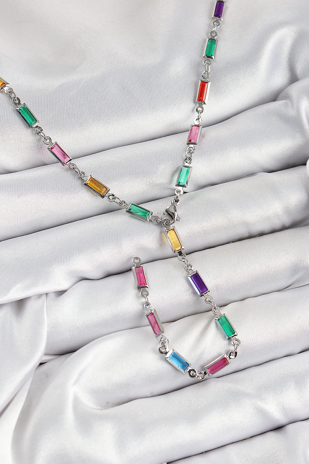 Pirinç Renkli Zirkon Taşlı Dikdörtgen Model Gümüş Renk Kadın Y Kolye-0