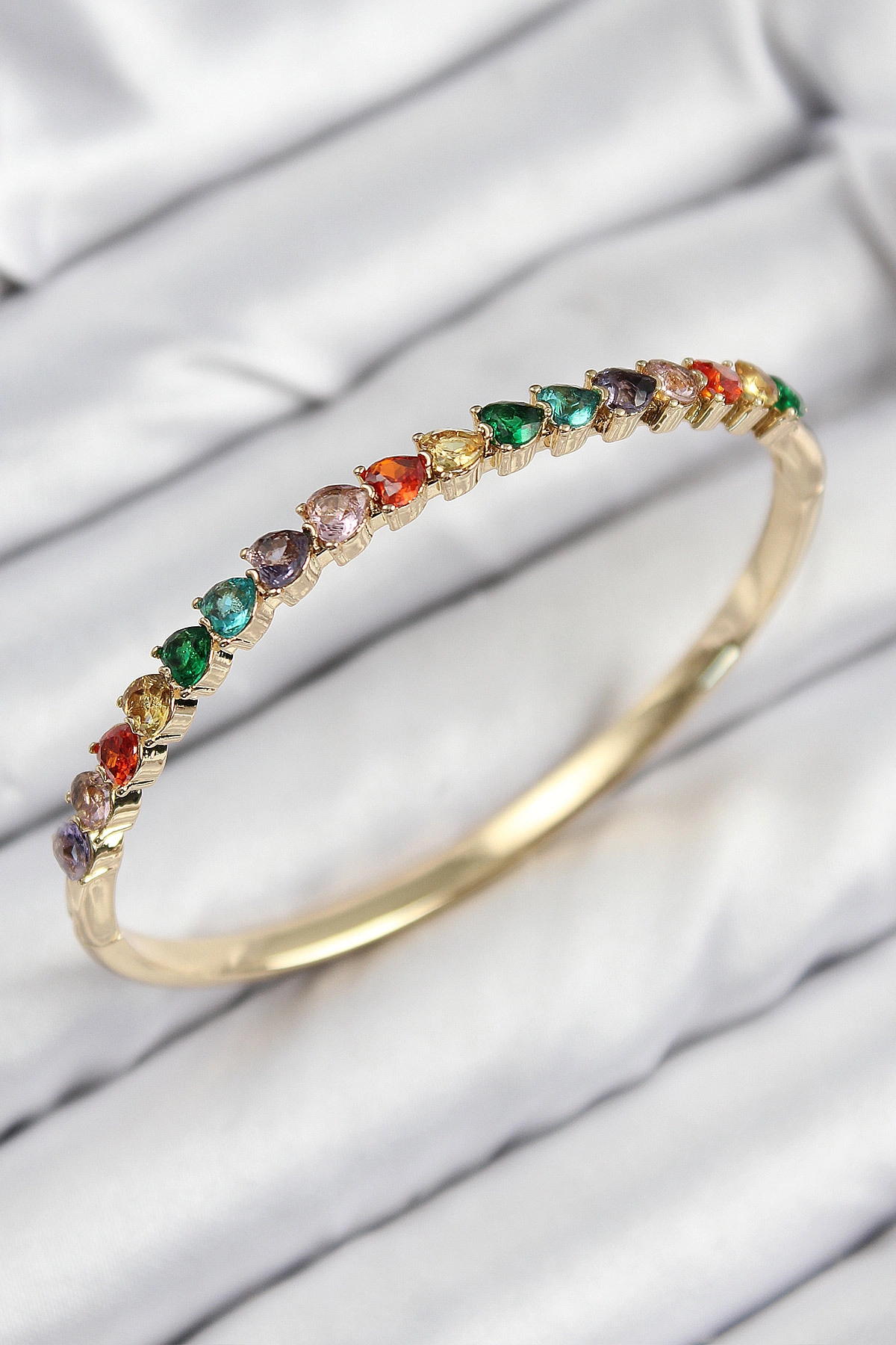 Pirinç Renkli Zirkon Taşlı Kalp Model Gold Renk Kadın Kelepçe-0