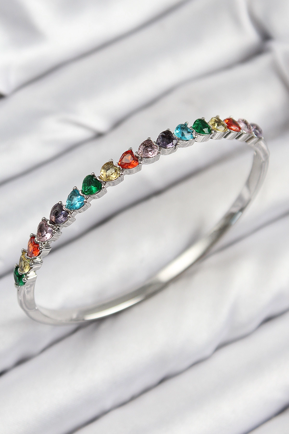 Pirinç Renkli Zirkon Taşlı Kalp Model Gümüş Renk Kadın-0