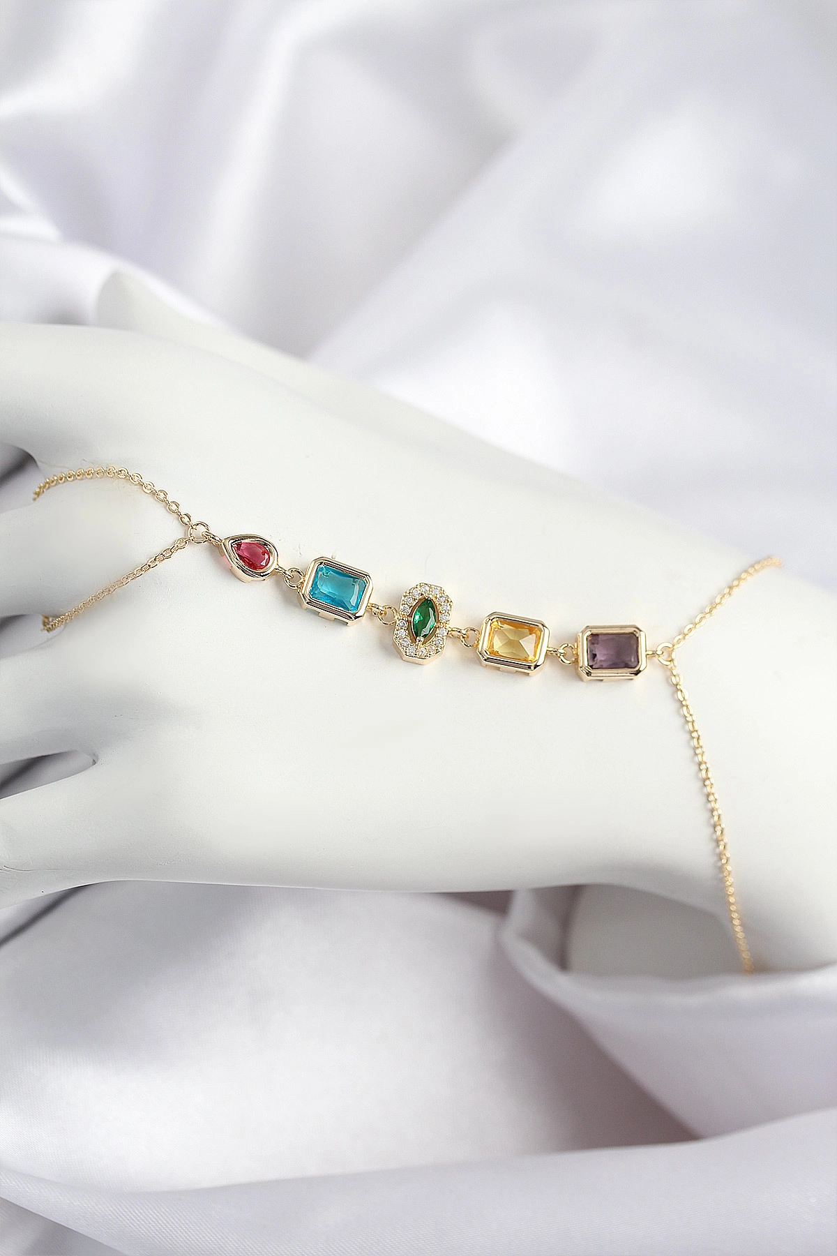 Pirinç Renkli Zirkon Taşlı Model Gold Renk Şahmeran-0